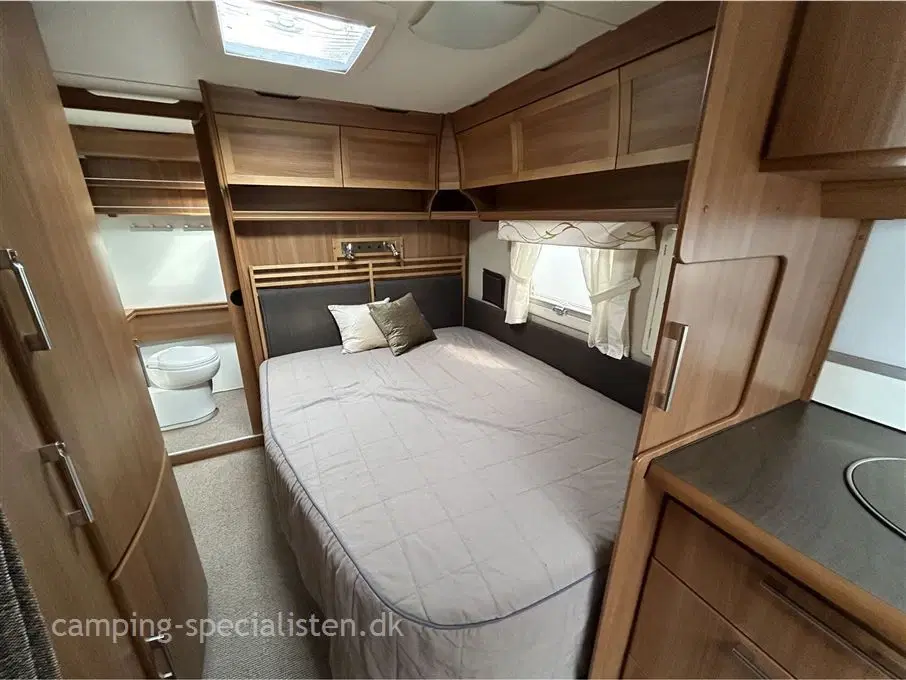 2011 - Kabe Royal 720 TDL KS   Kabe Royal 720 fra 2011 kan nu ses hos Camping-Specialistendk Silkeborg