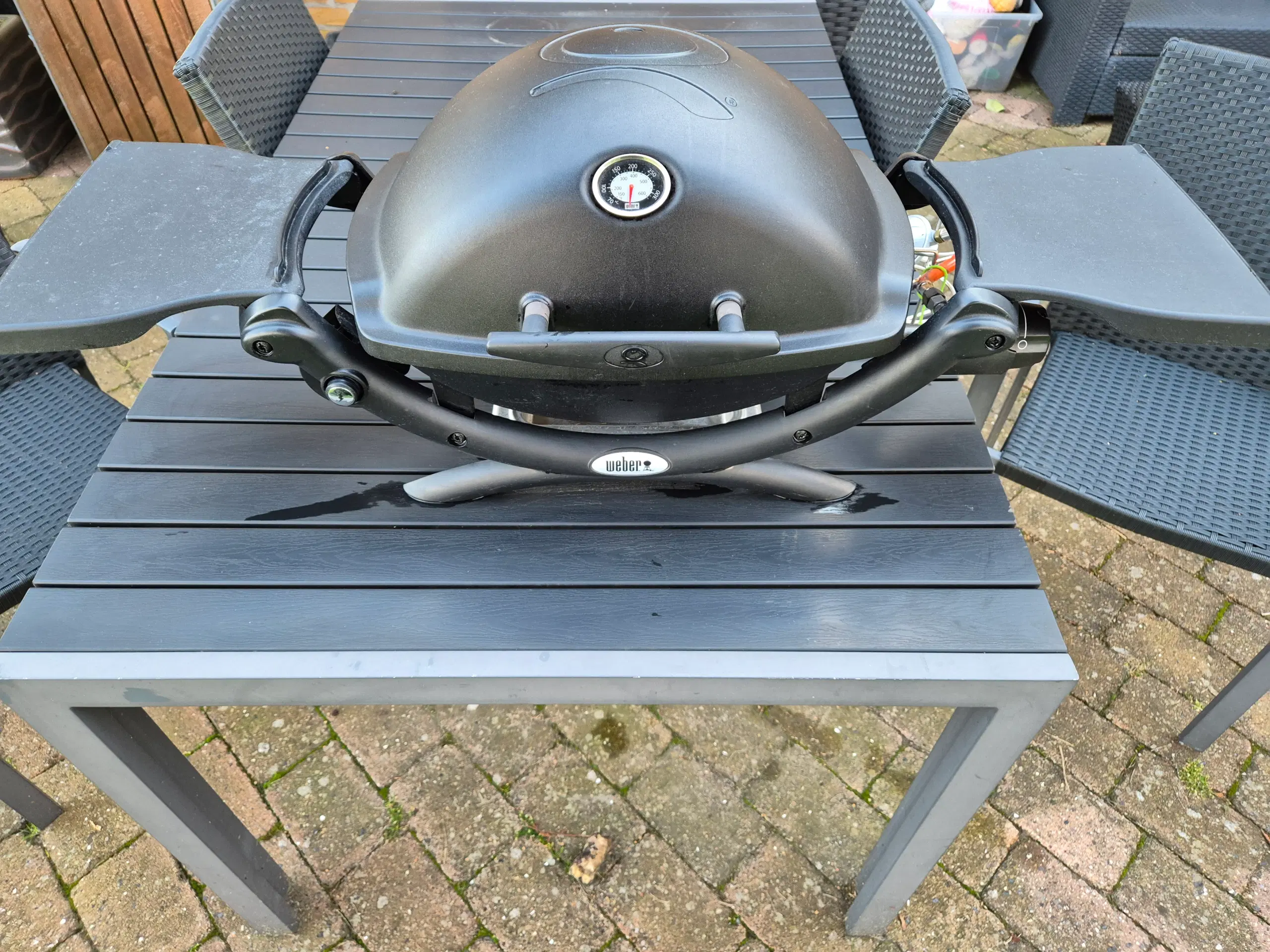 Weber Q1200