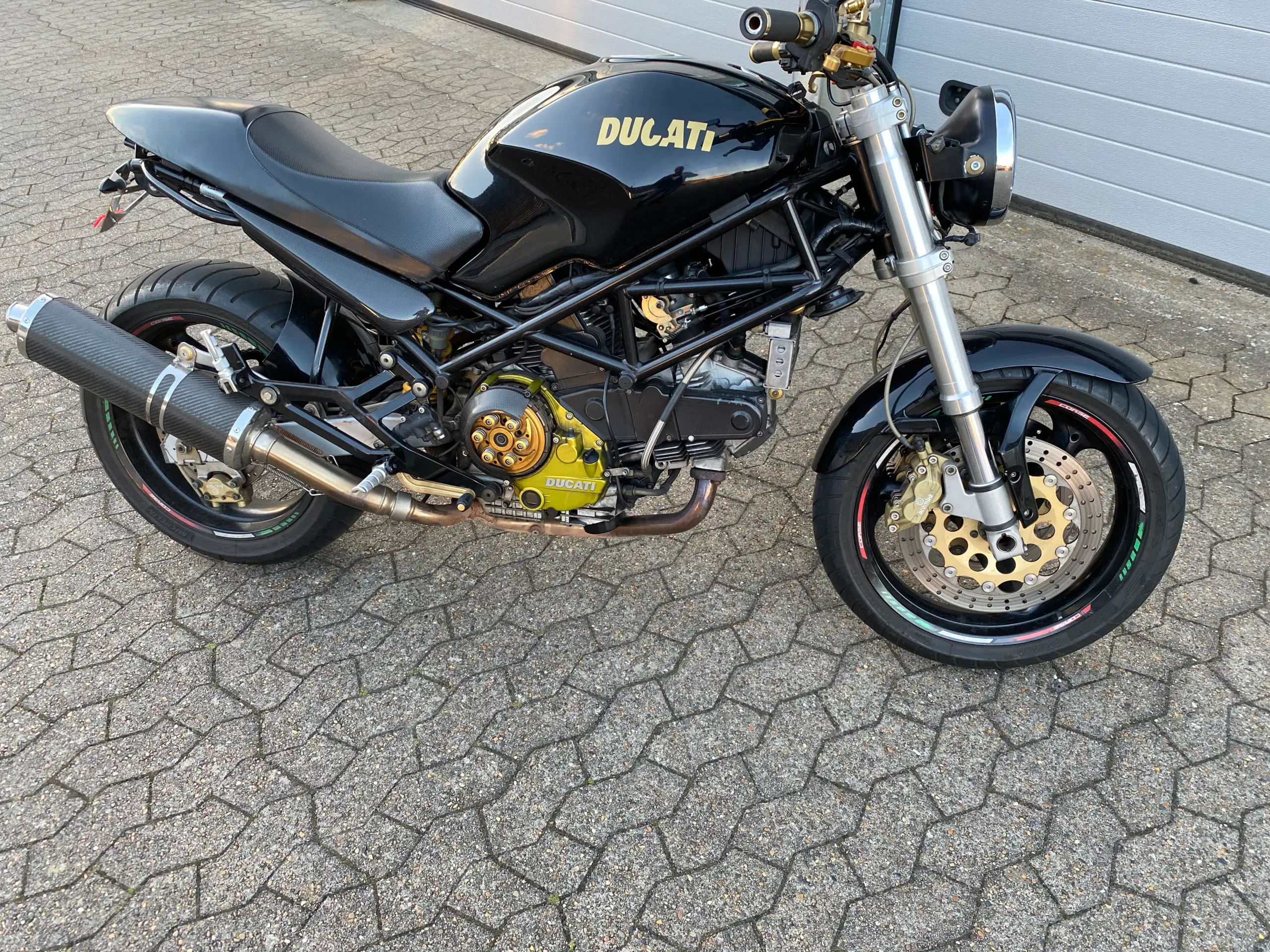 Ducati Monster 900IE