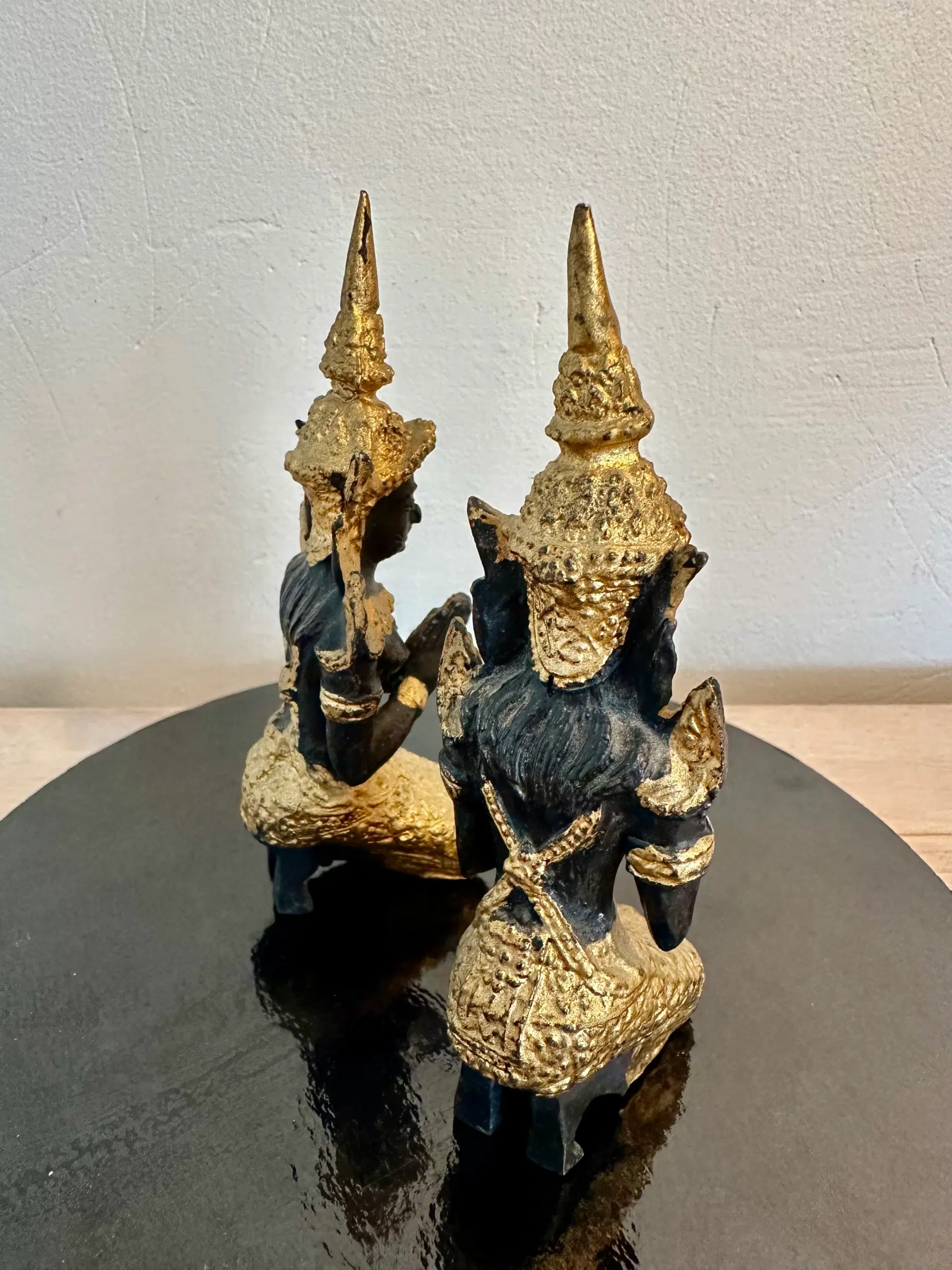 To vintage Buddhafigurer håndstøbte af bronze