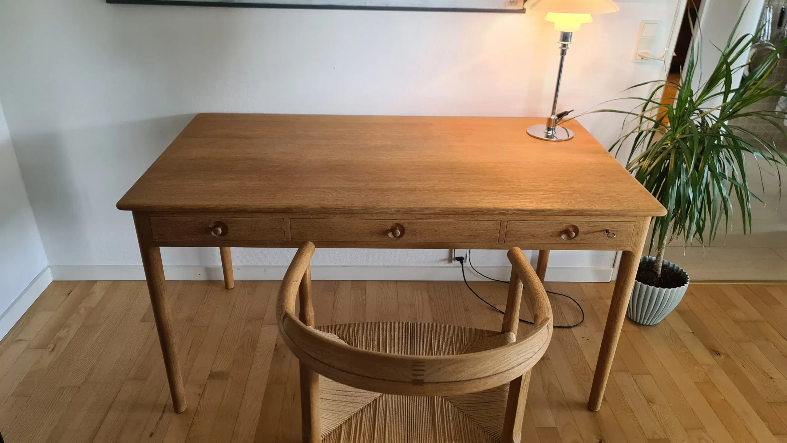 Wegner skrivebord PP305