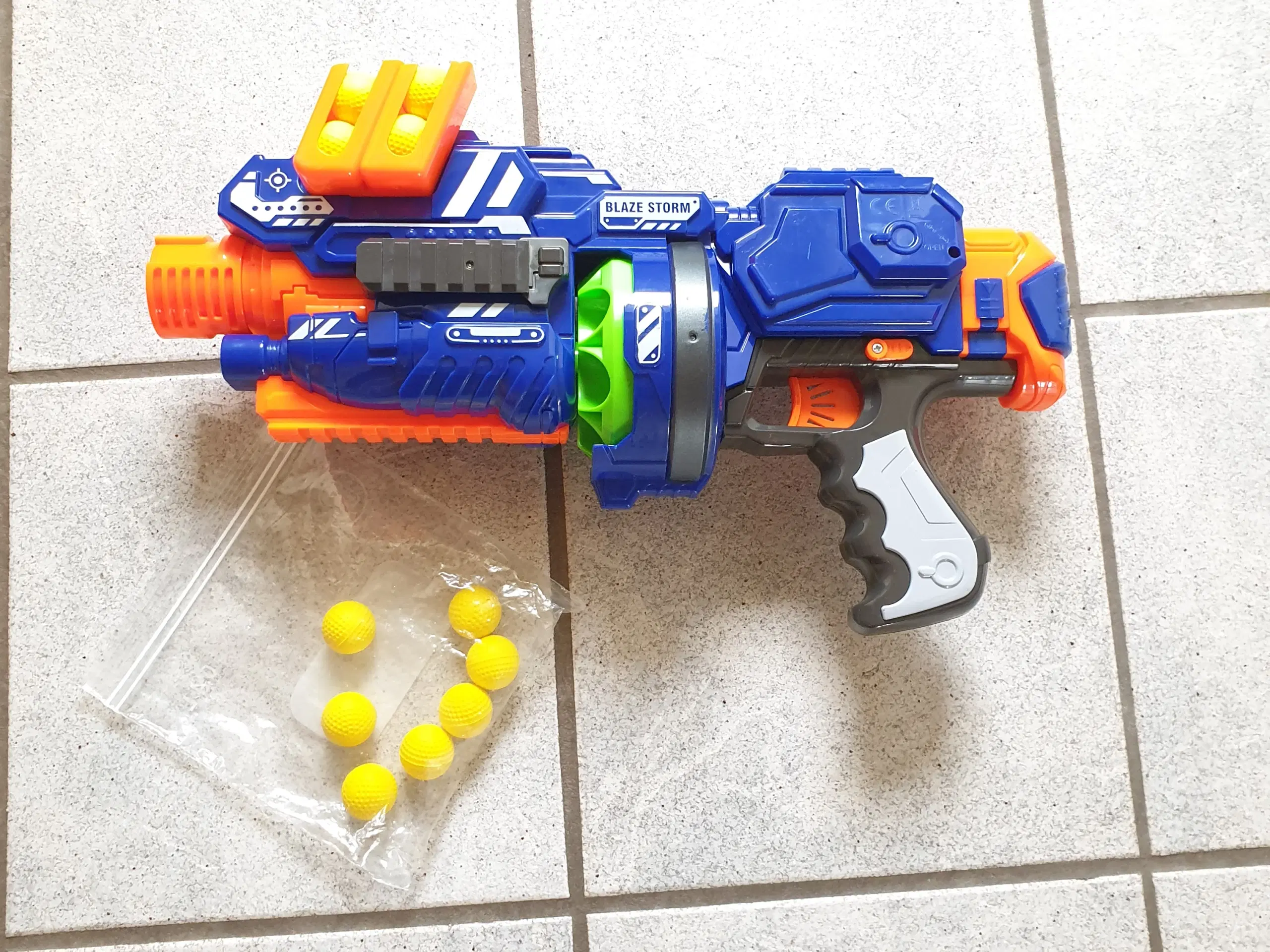 Nerf og Blaze storm