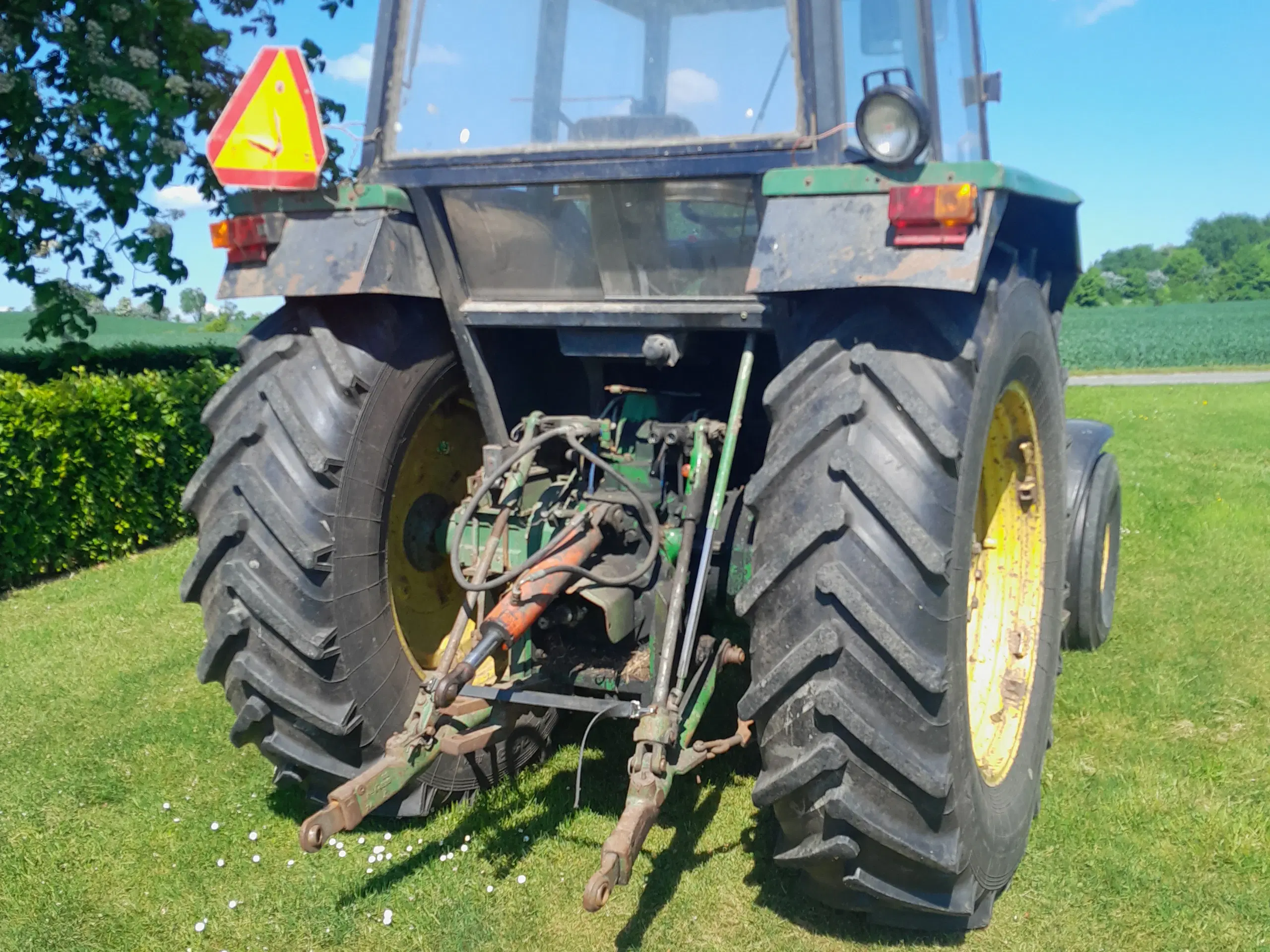 John Deere 3040