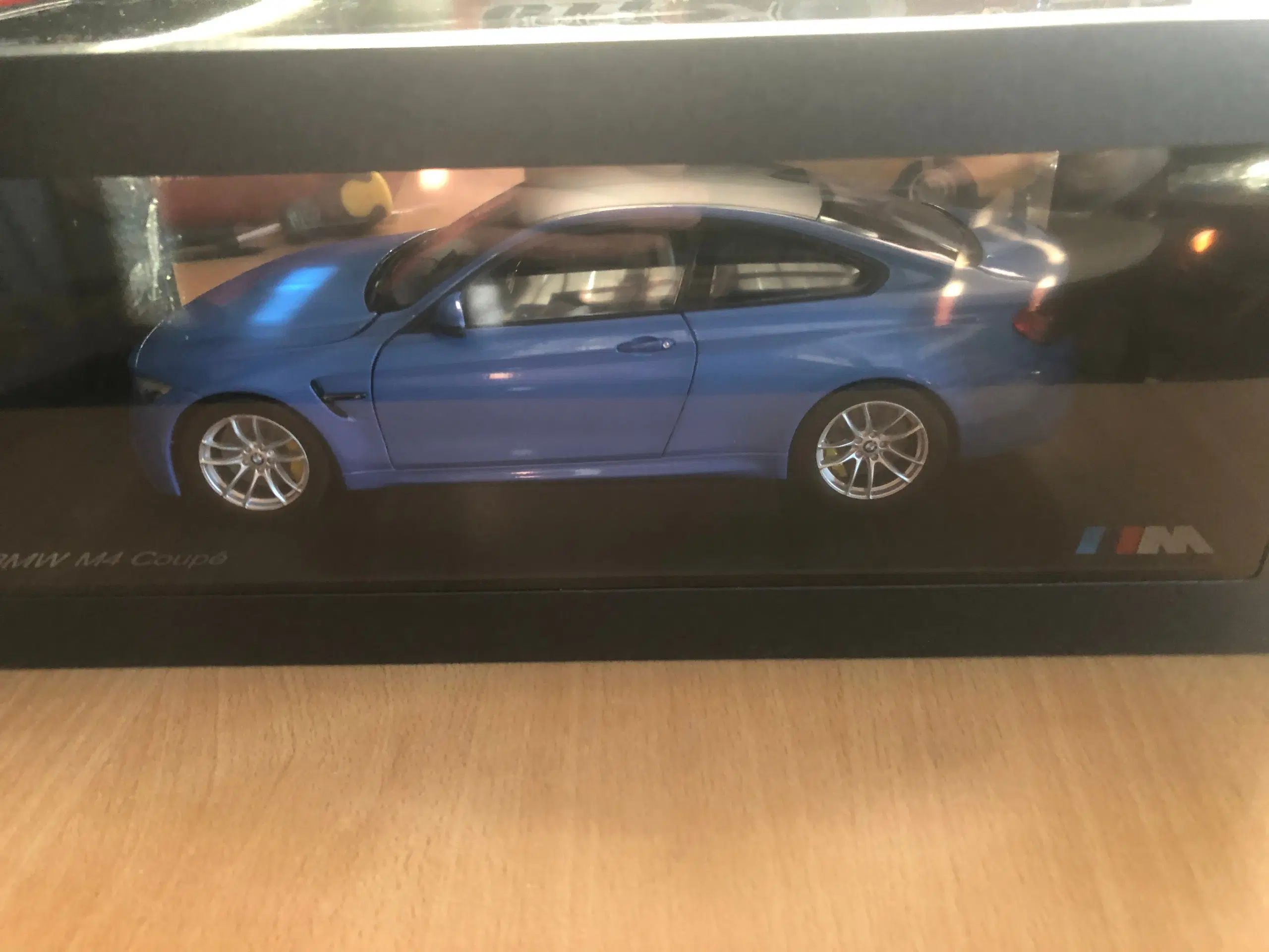 1:18 BMW M4 Competion