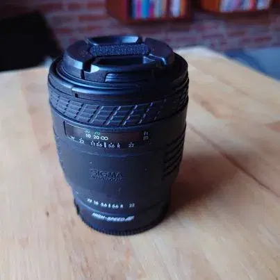 SIGMA UC ZOOM 70-210mm til Sony A-mount