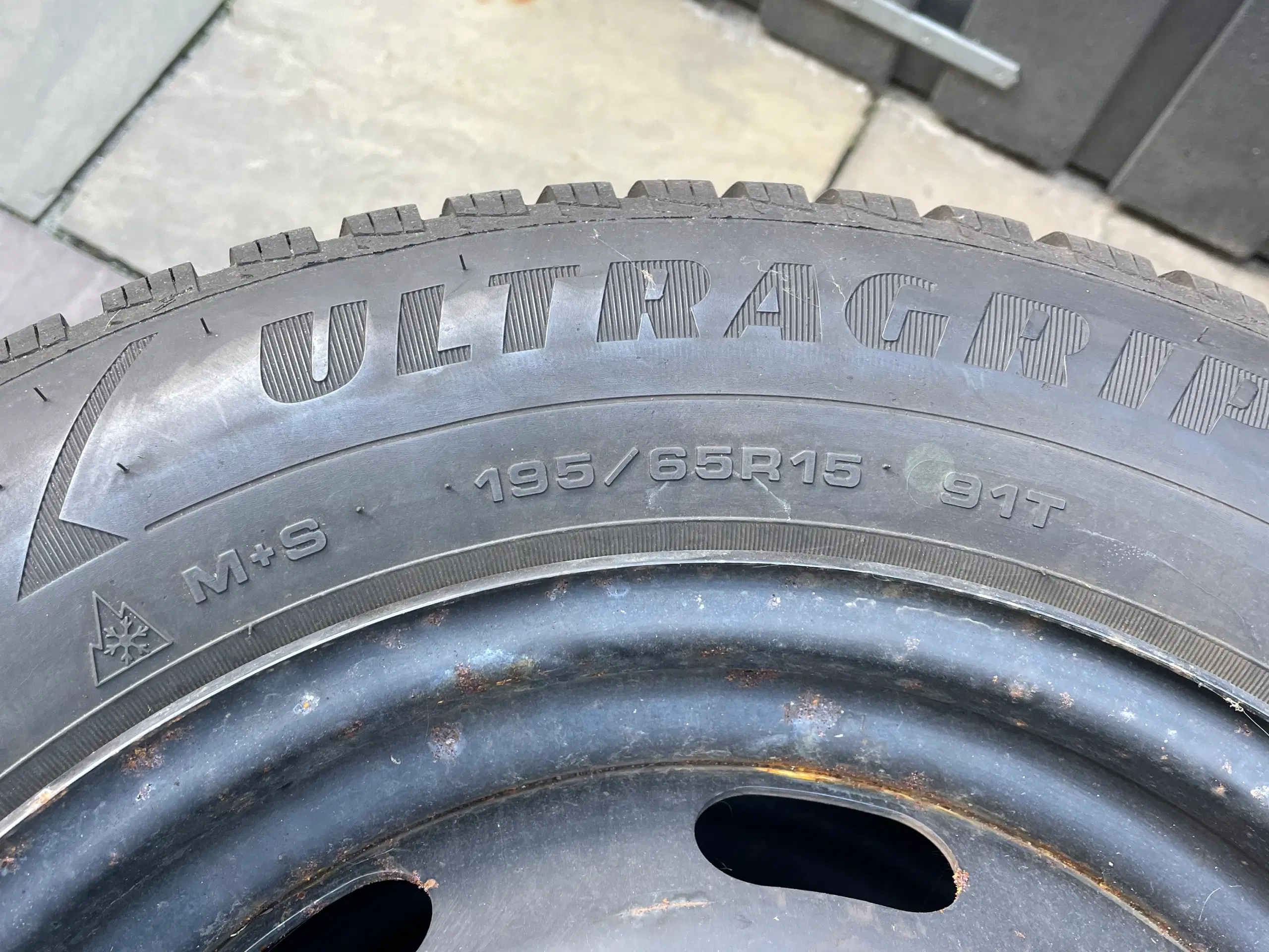 Goodyear vinterdæk ultragrip 9