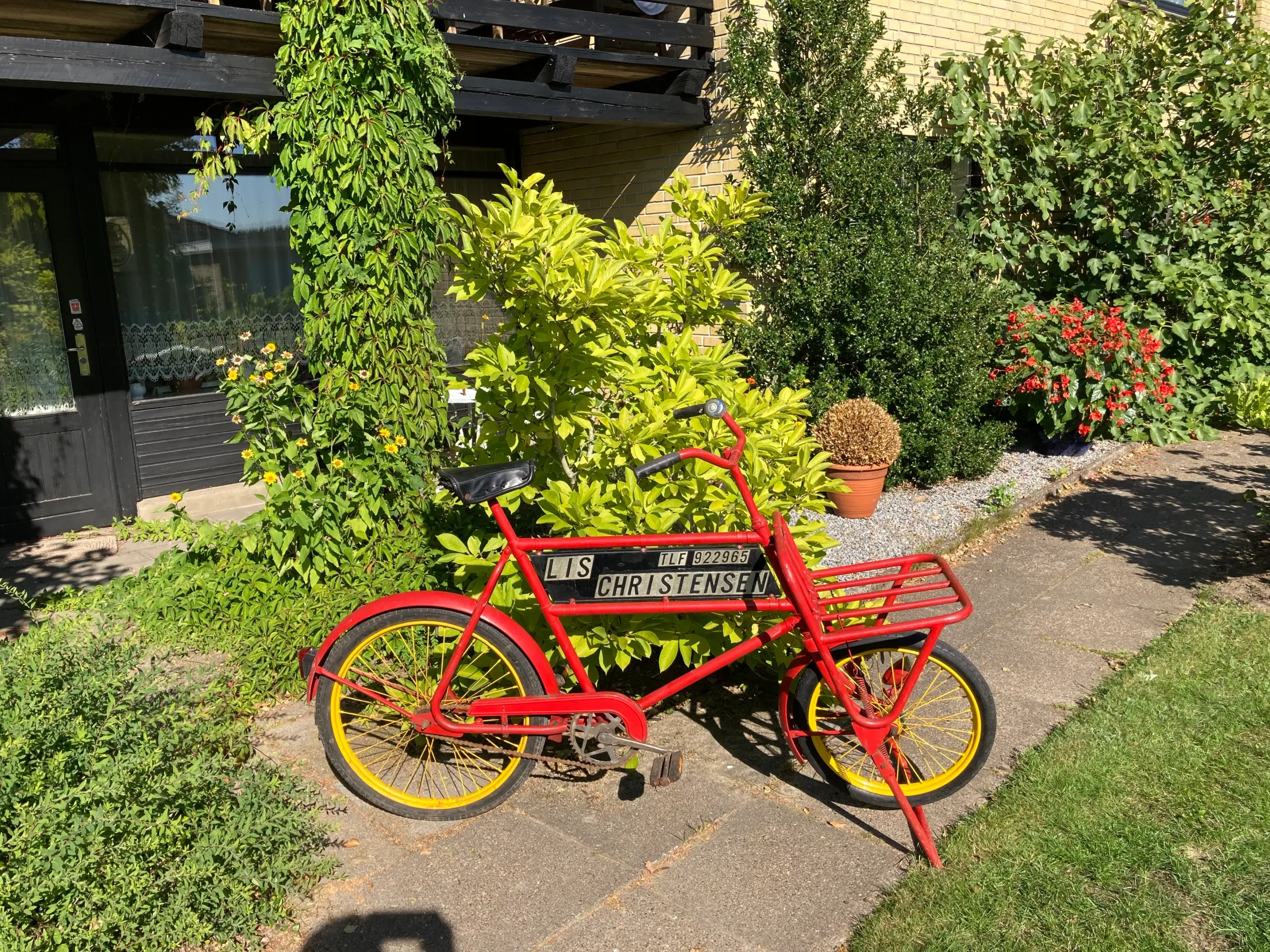 Rød retro ladcykel