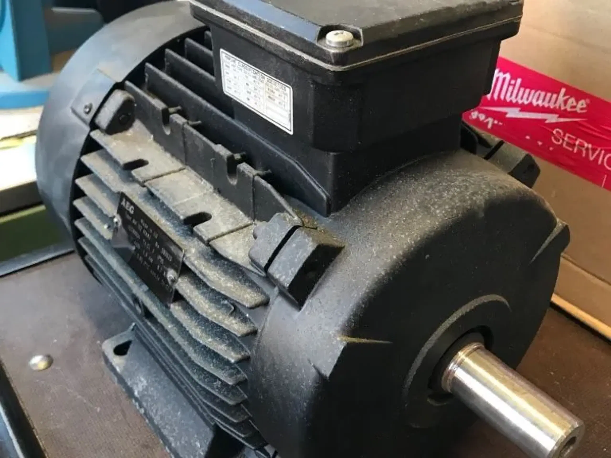 Motor 4 kw  AEG  2900 ondt