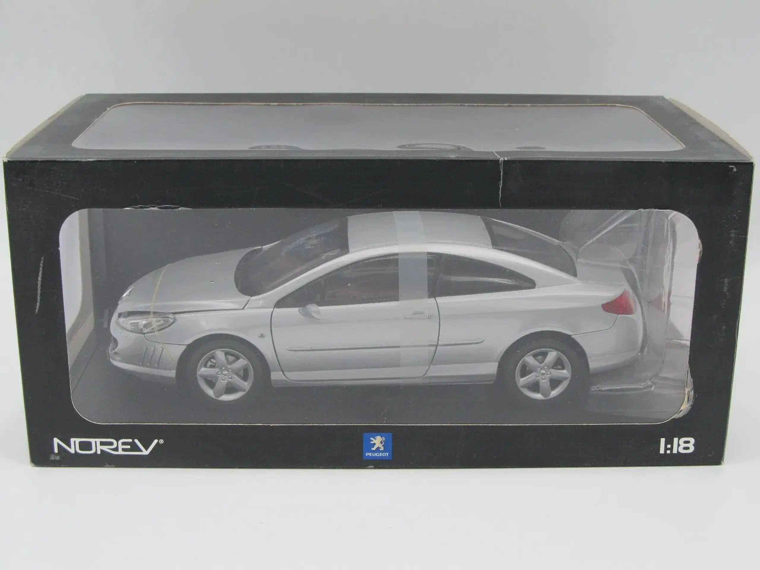 2006 Peugeot 407 30 V6 Coupe 1:18