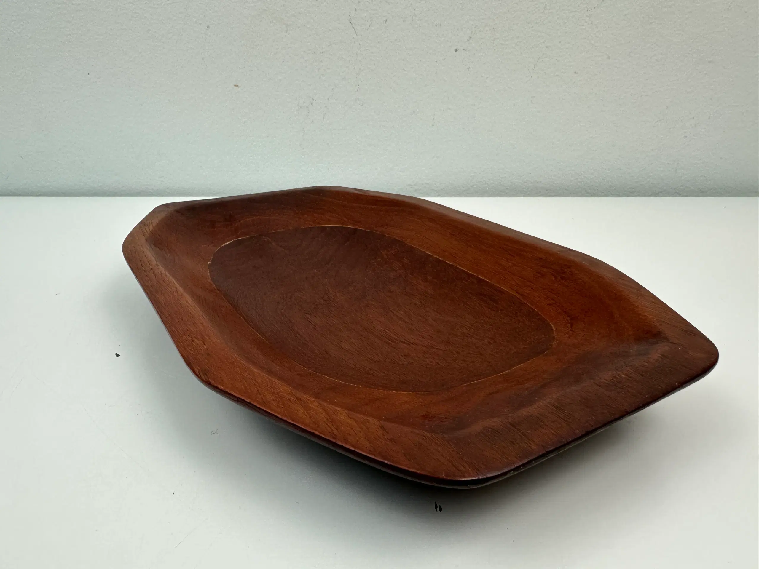 Retro teak fad