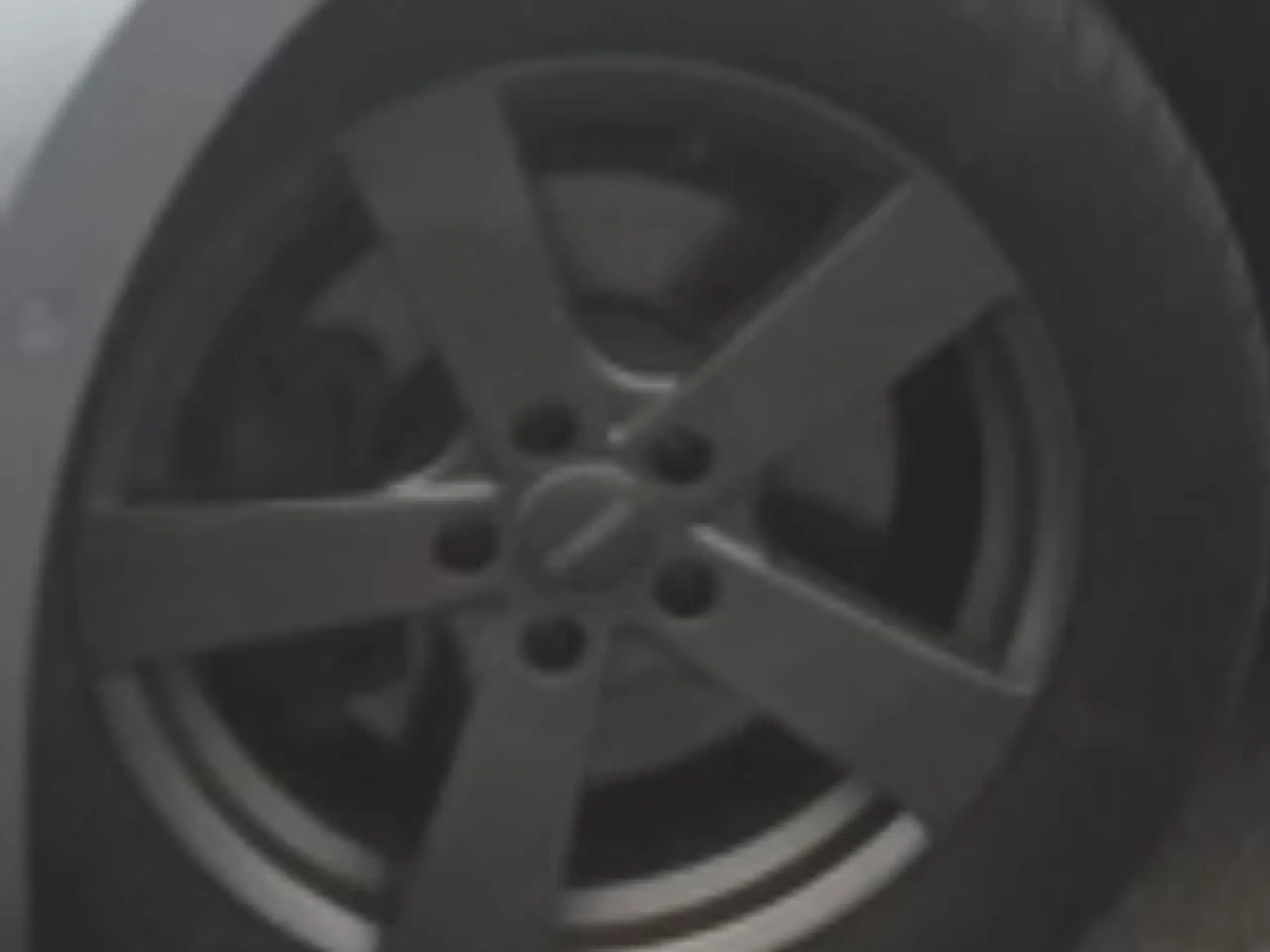 17” alufælge med vinterdæk til VW