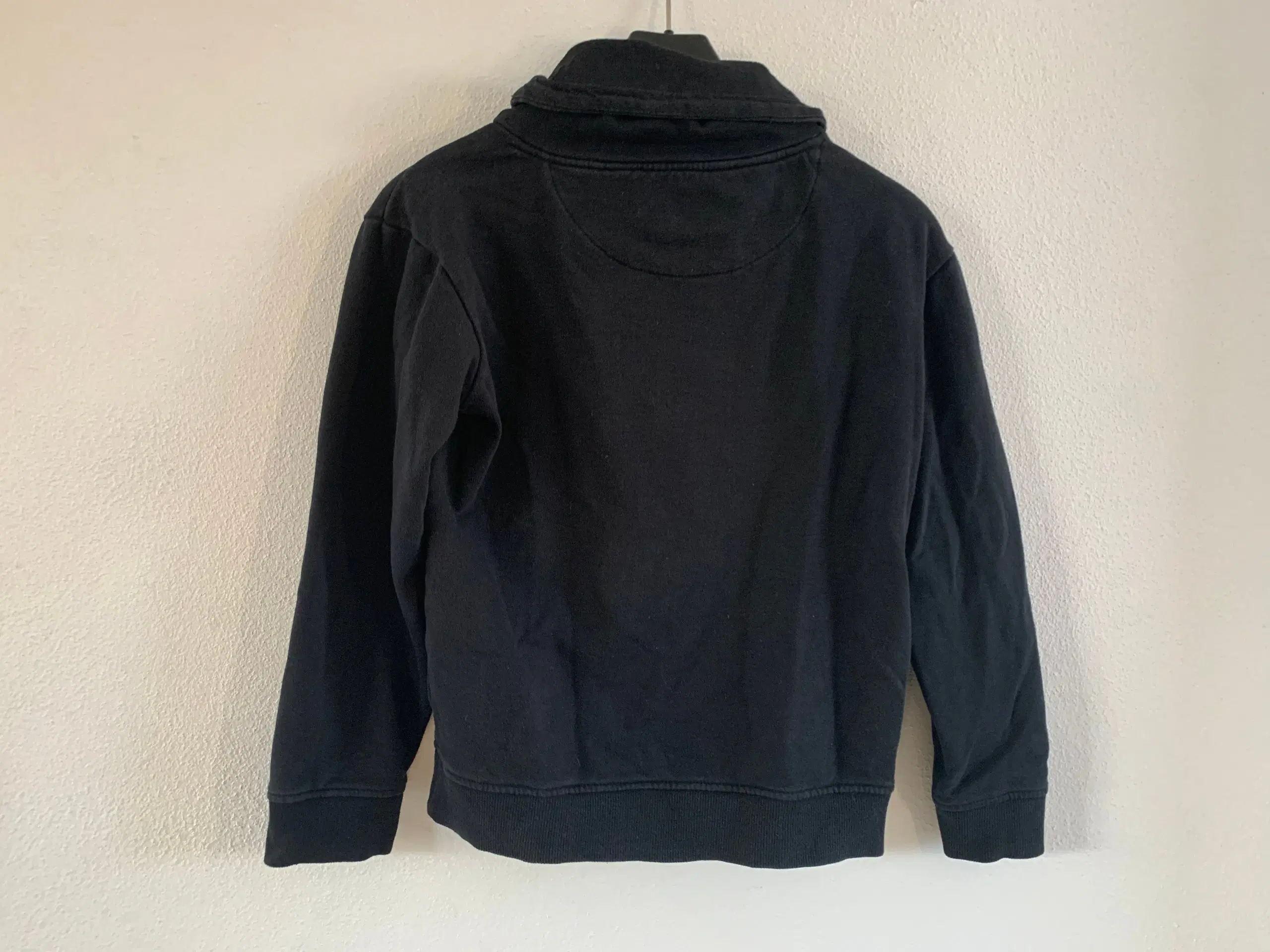 Sweatshirt str152