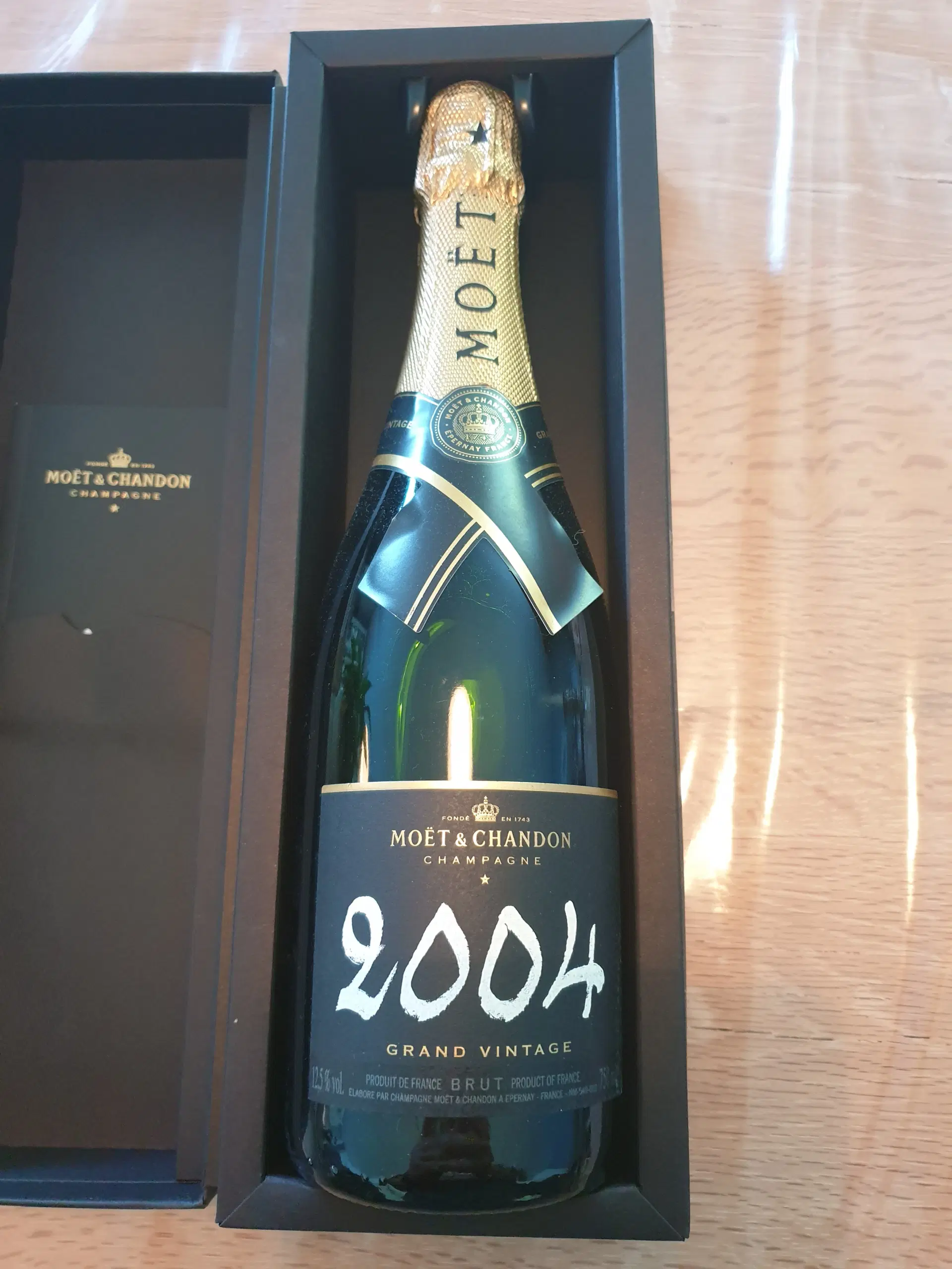 Moët  Chandon Champagne 2004 Grand Vintage