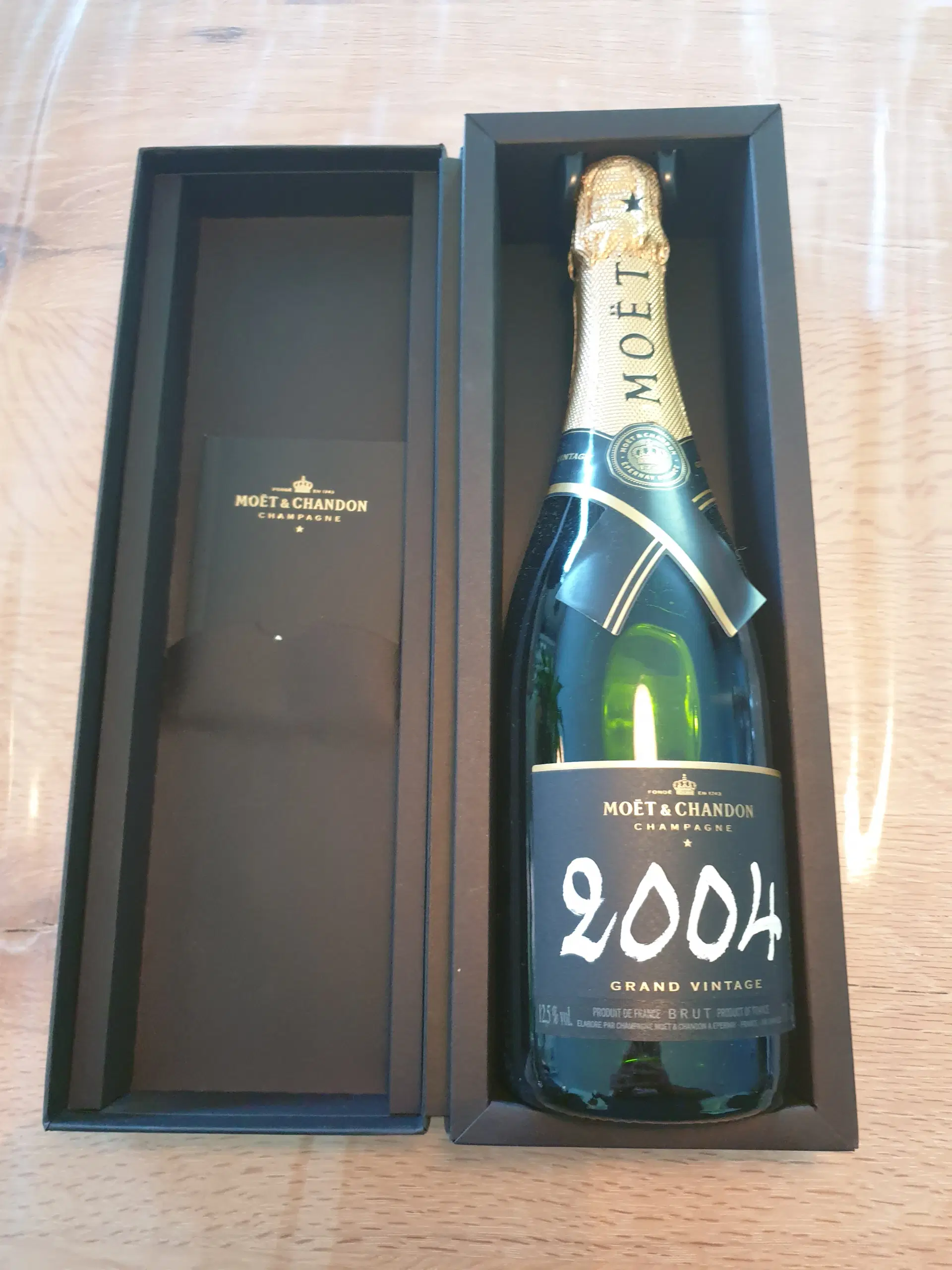 Moët  Chandon Champagne 2004 Grand Vintage