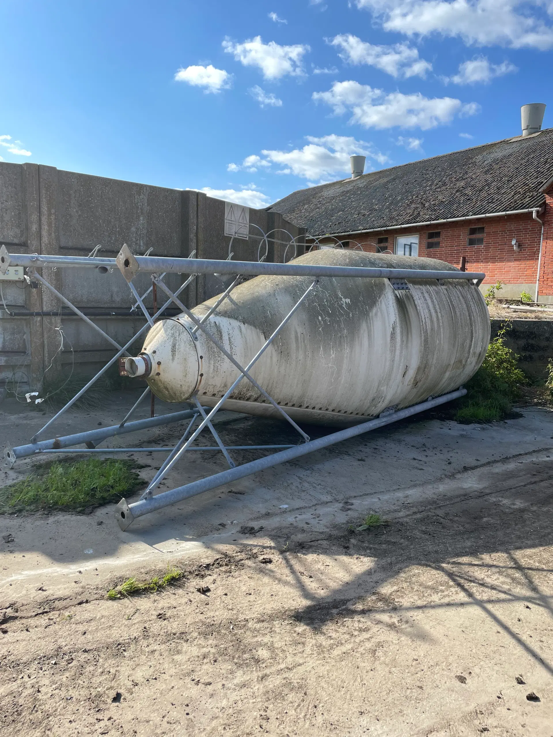 Glasfiber silo til foder eller træpiller