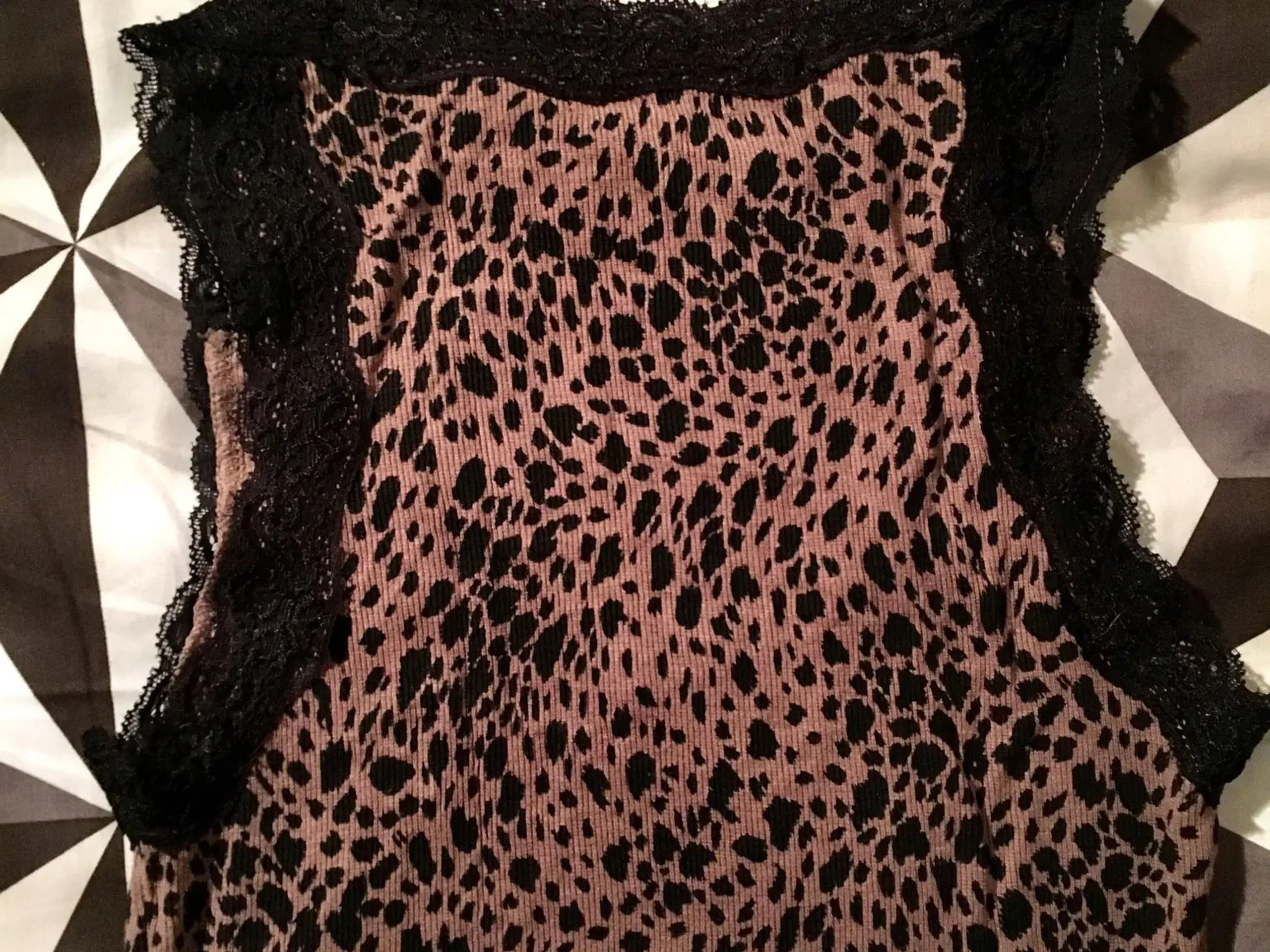 Leopard print kjole til salg