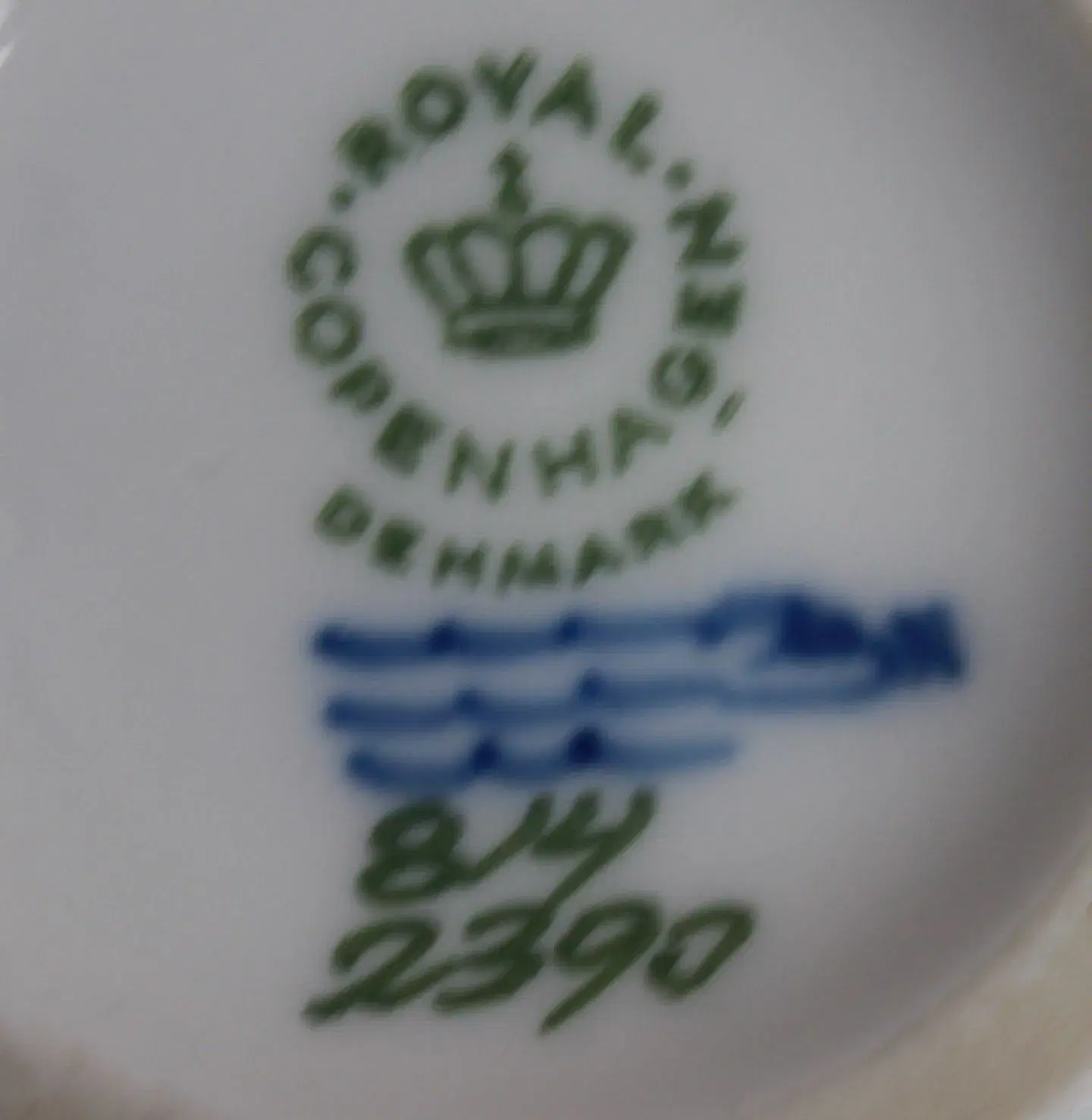 Vase med sommerfugle fra Royal Copenhagen