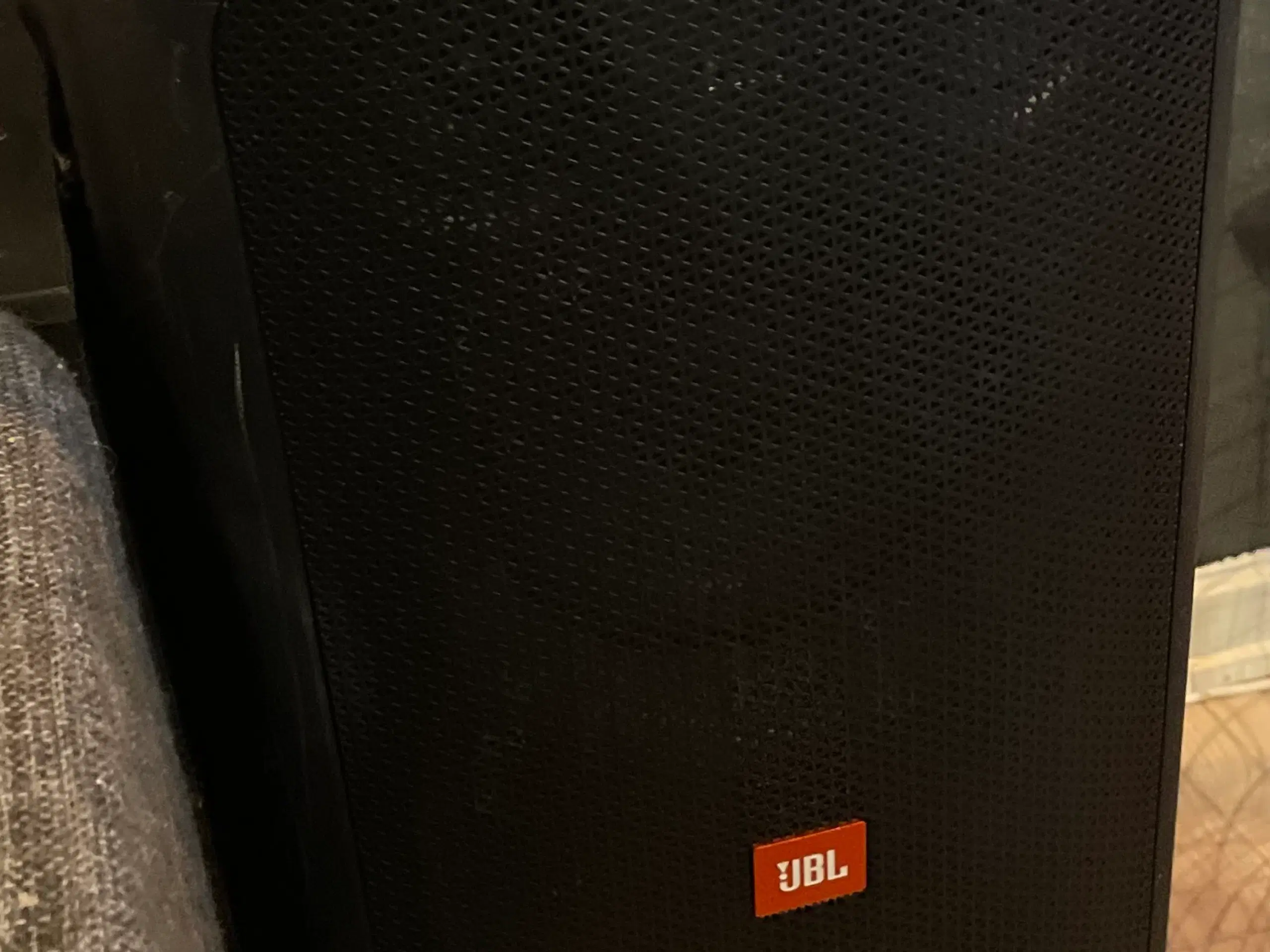 Jbl partybox 300