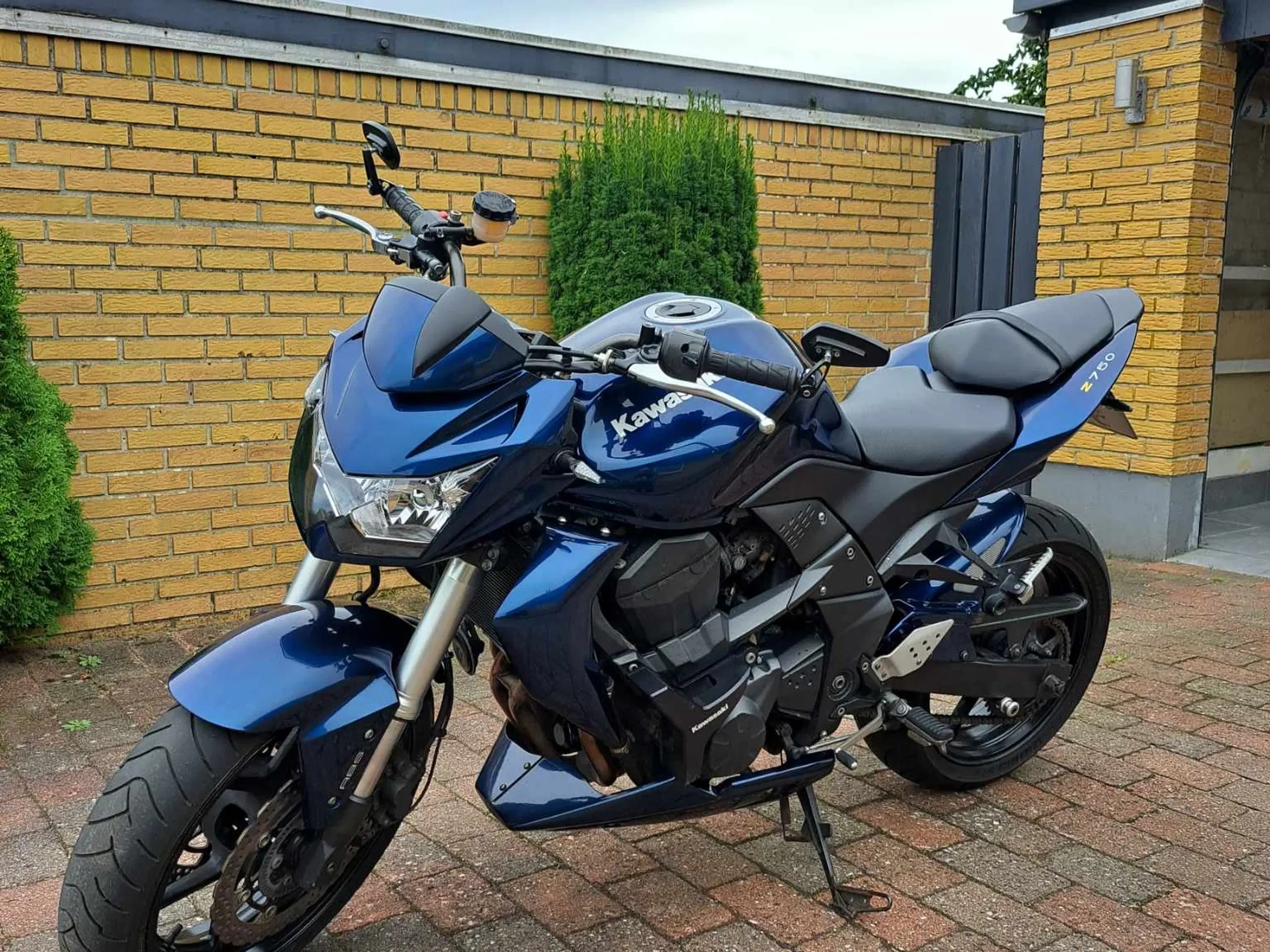 Kawasaki Z750