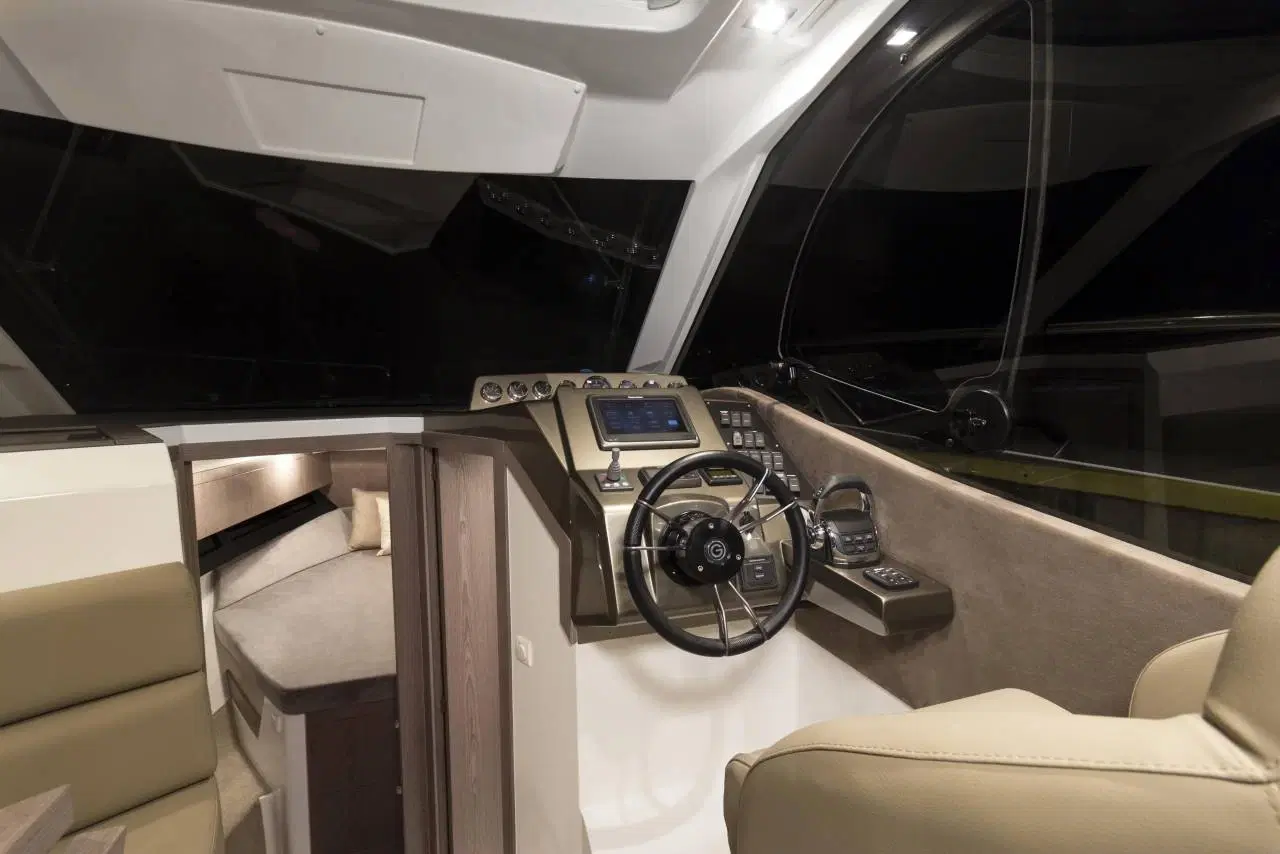 Galeon 310 HTC