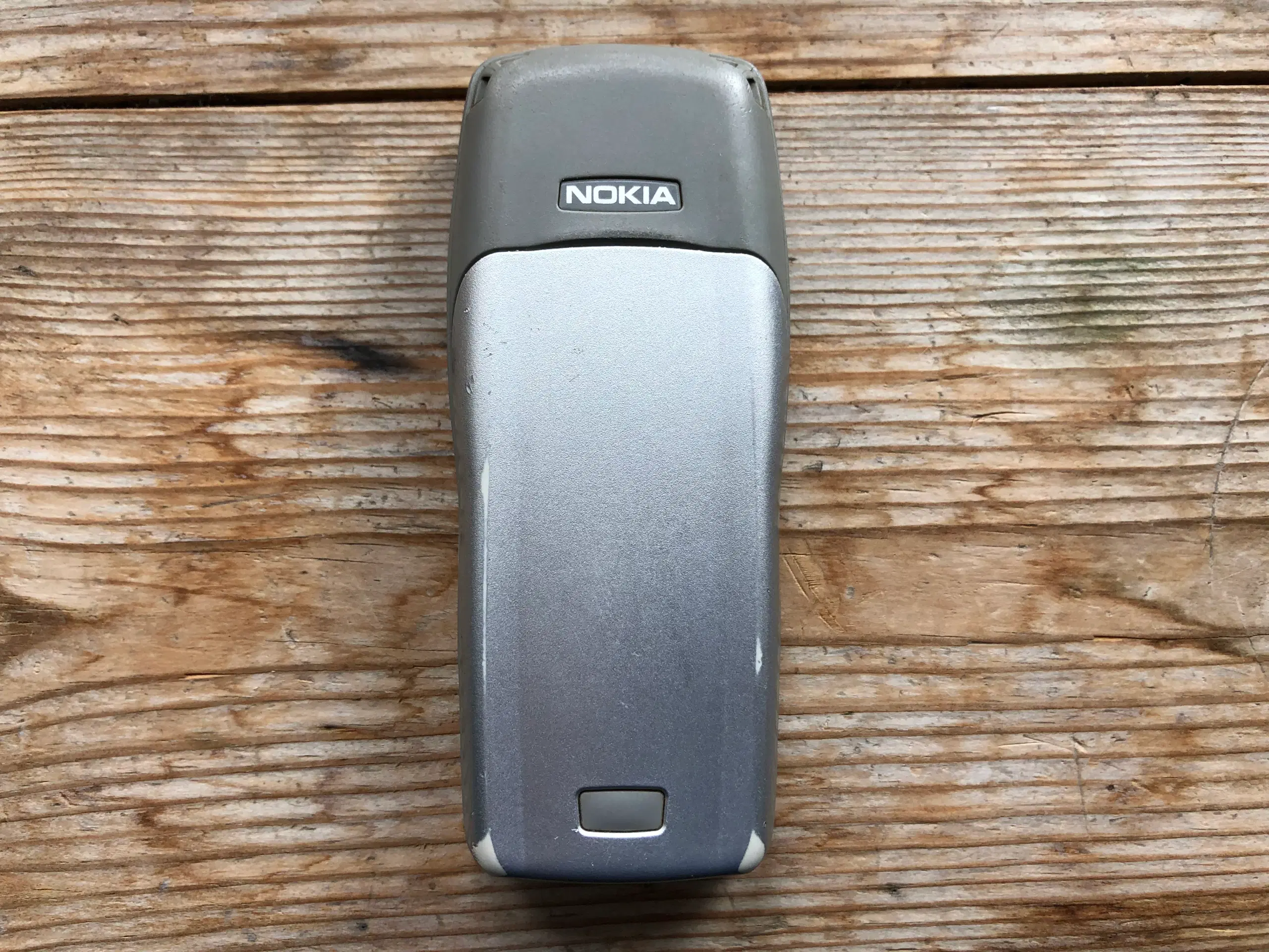 Nokia 1101 Med oplader - God stand