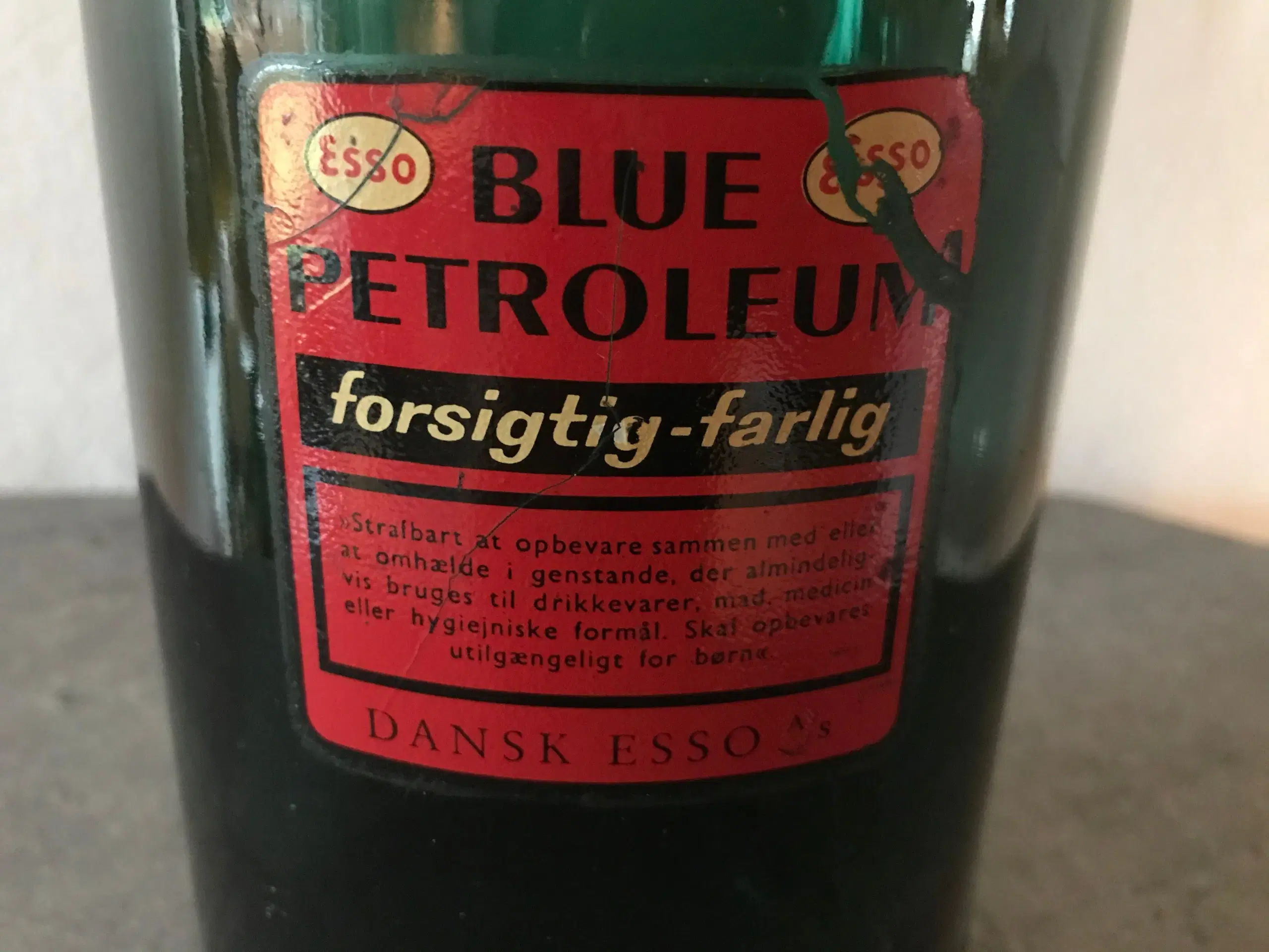 ESSO Blue Petroleum flaske