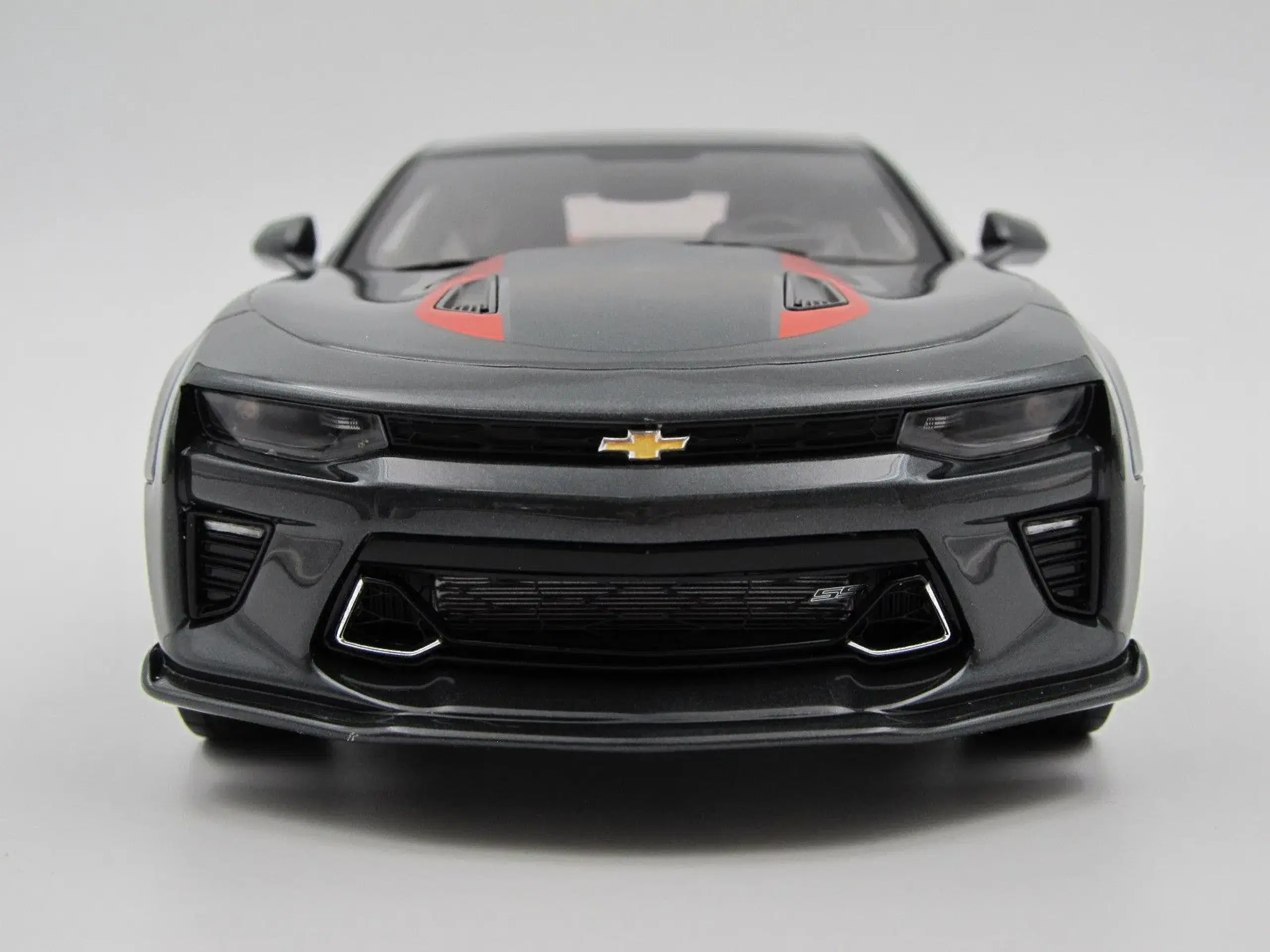 2017 Chevrolet Camaro SS Fifty Anniversary - 1:18