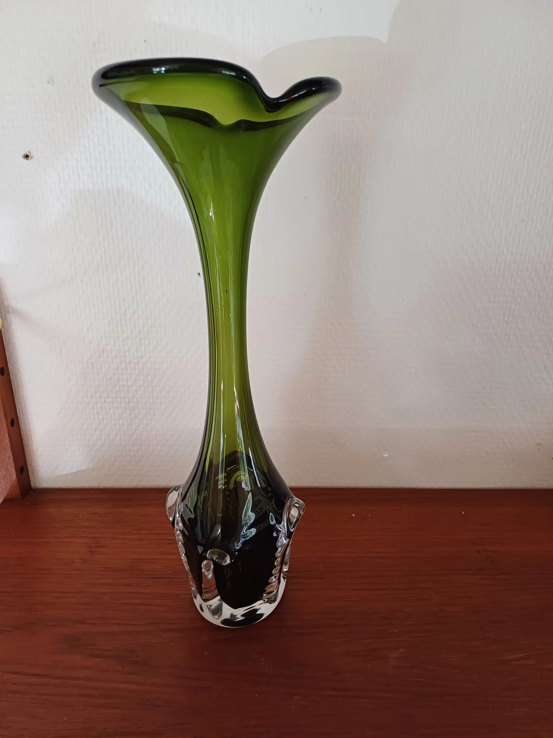 Smuk grøn glas vase