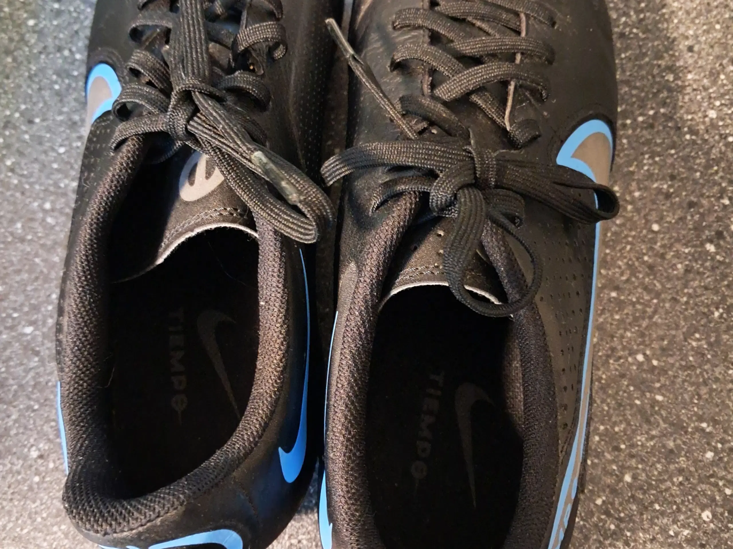 Nike Tiempo str.42 brugt 1/2 sæson