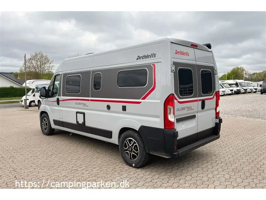 2024 - Dethleffs Globetrail CVD   Markedets korteste camper van med enkeltsenge – og stort panoramavindue!