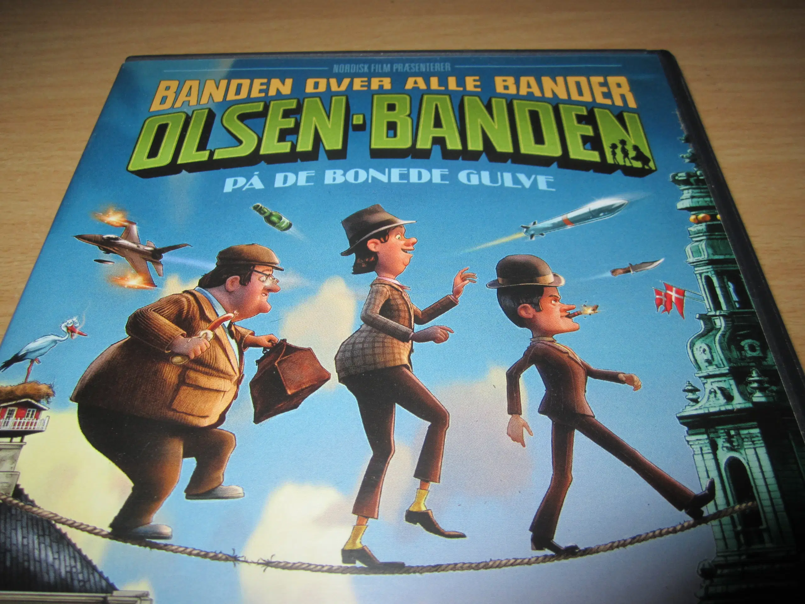 OLSEN-BANDEN På de bonede gulve