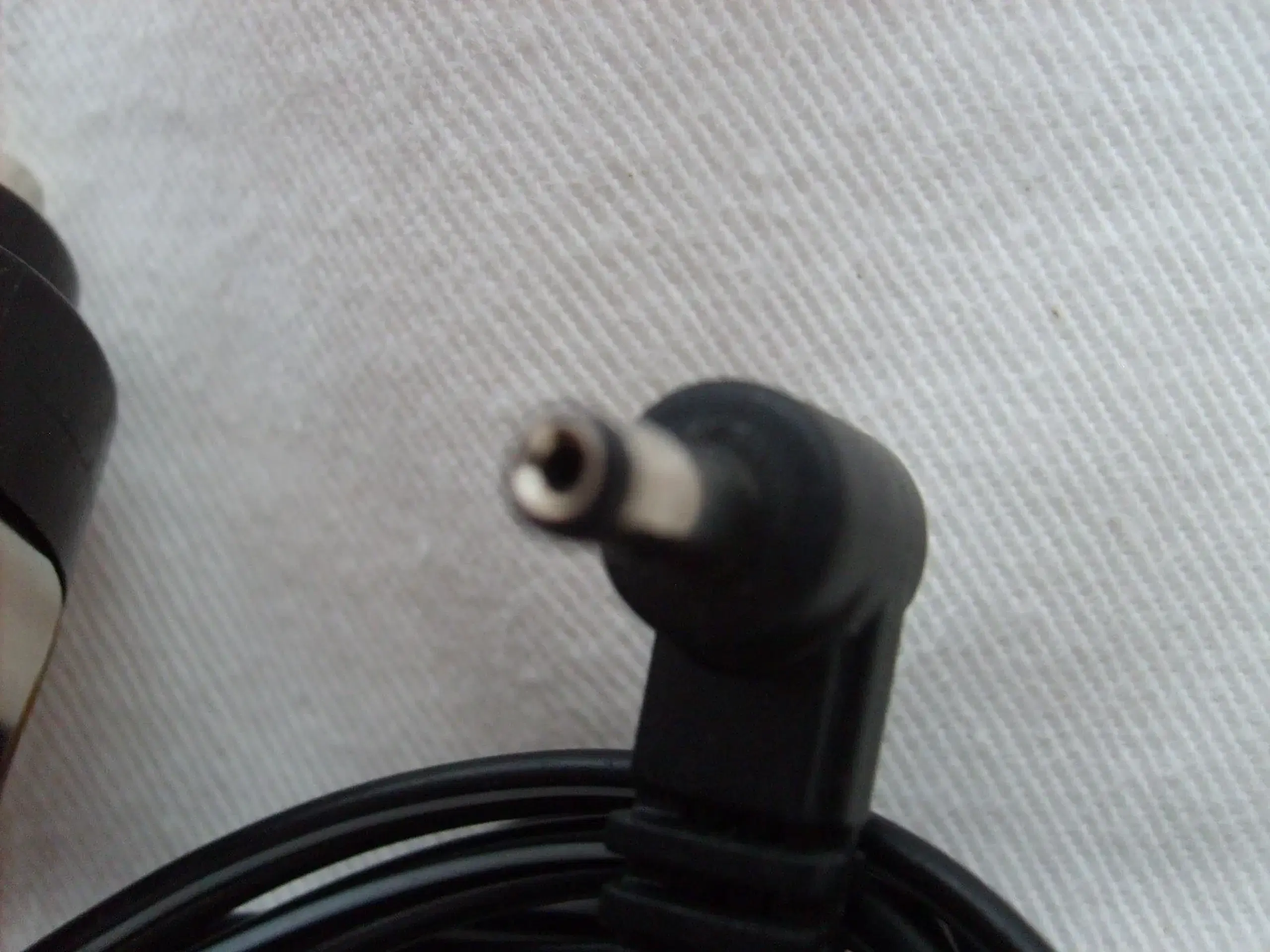 Cigartænder-adapter 12V med 2 m kabel