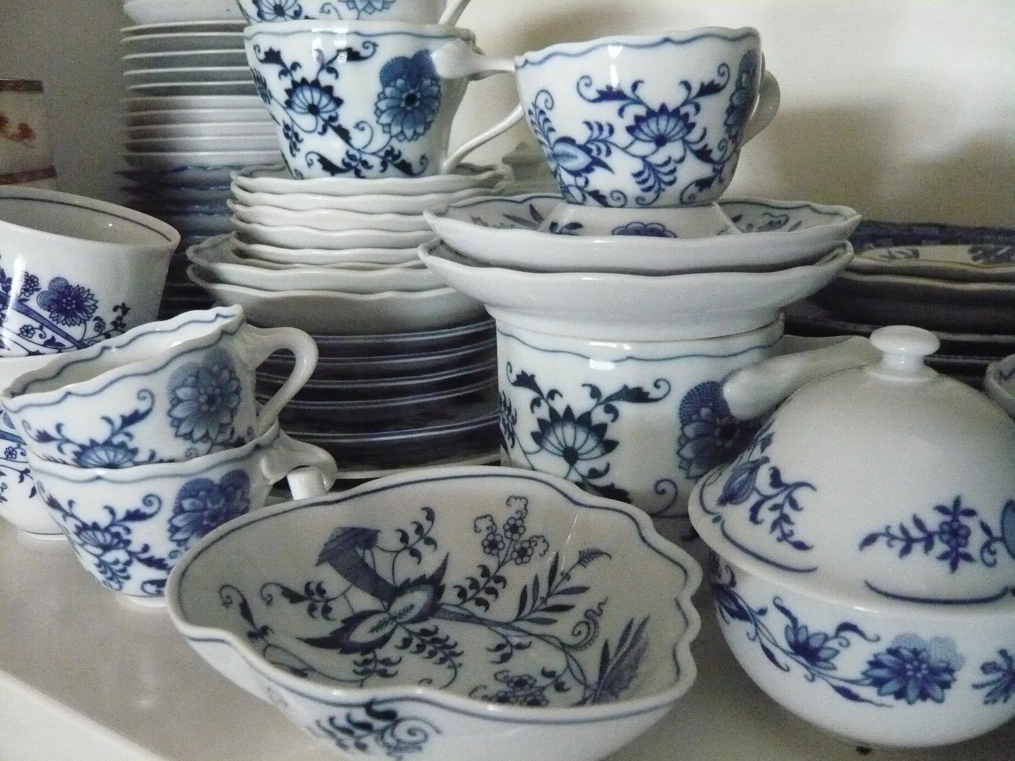 Diverse Løgmønstret porcelæn