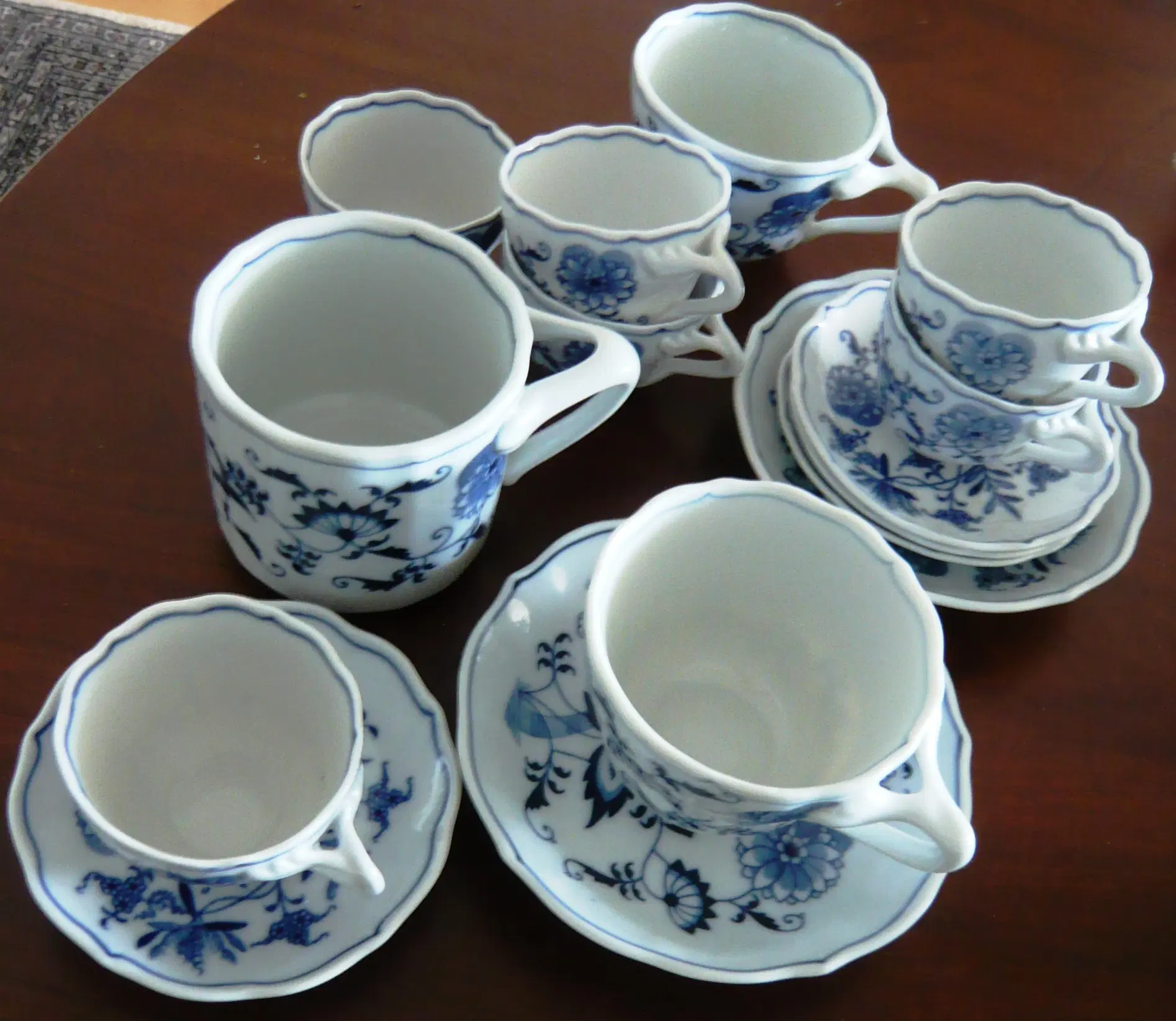 Diverse Løgmønstret porcelæn