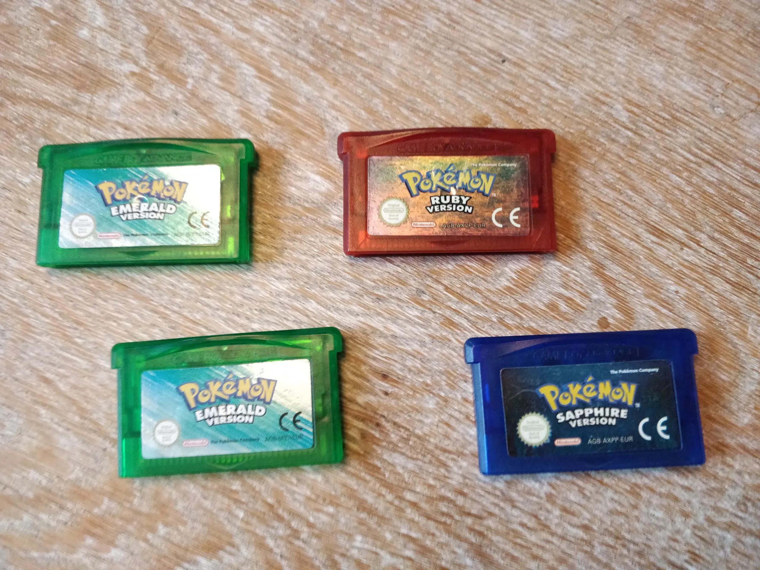 Pokemon Emerald Gameboy Advance GBA