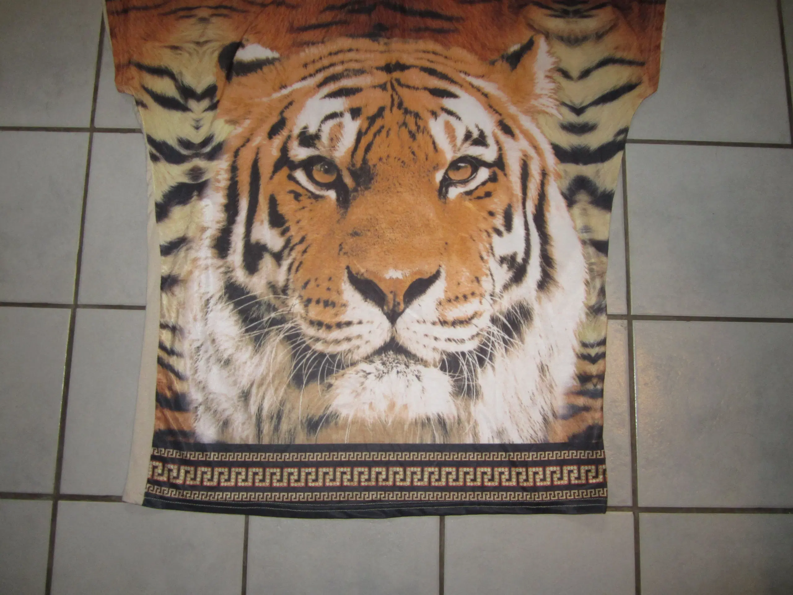 Oversize Tiger Bluse/Tunika