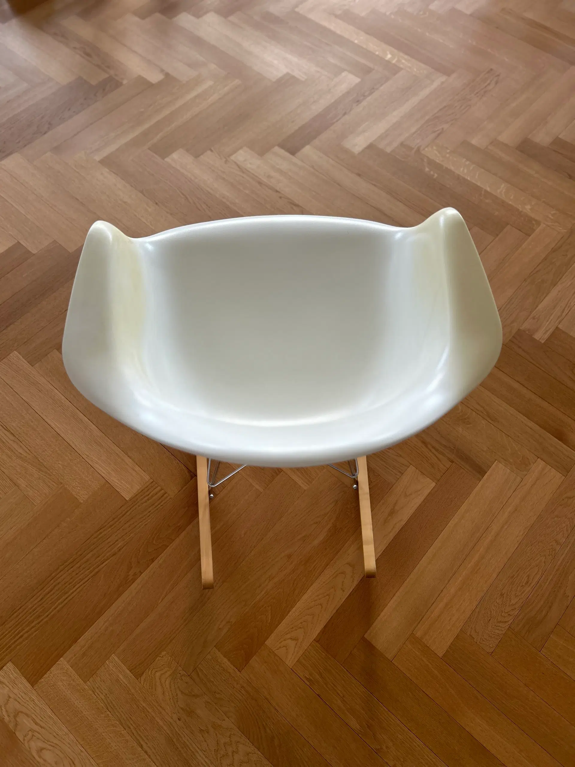 Gyngestol Eames