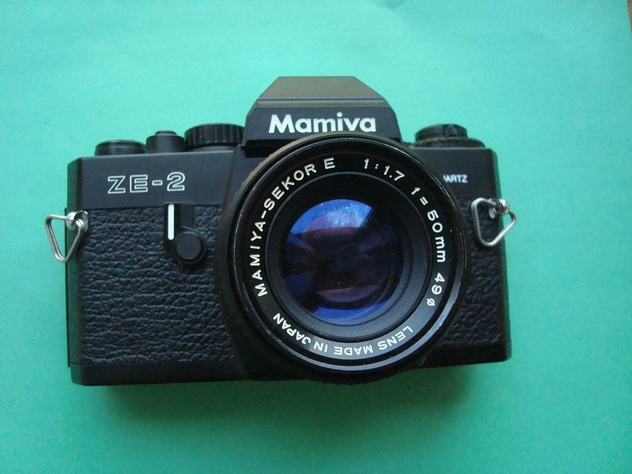 Mamiya ZE-2 Quartz