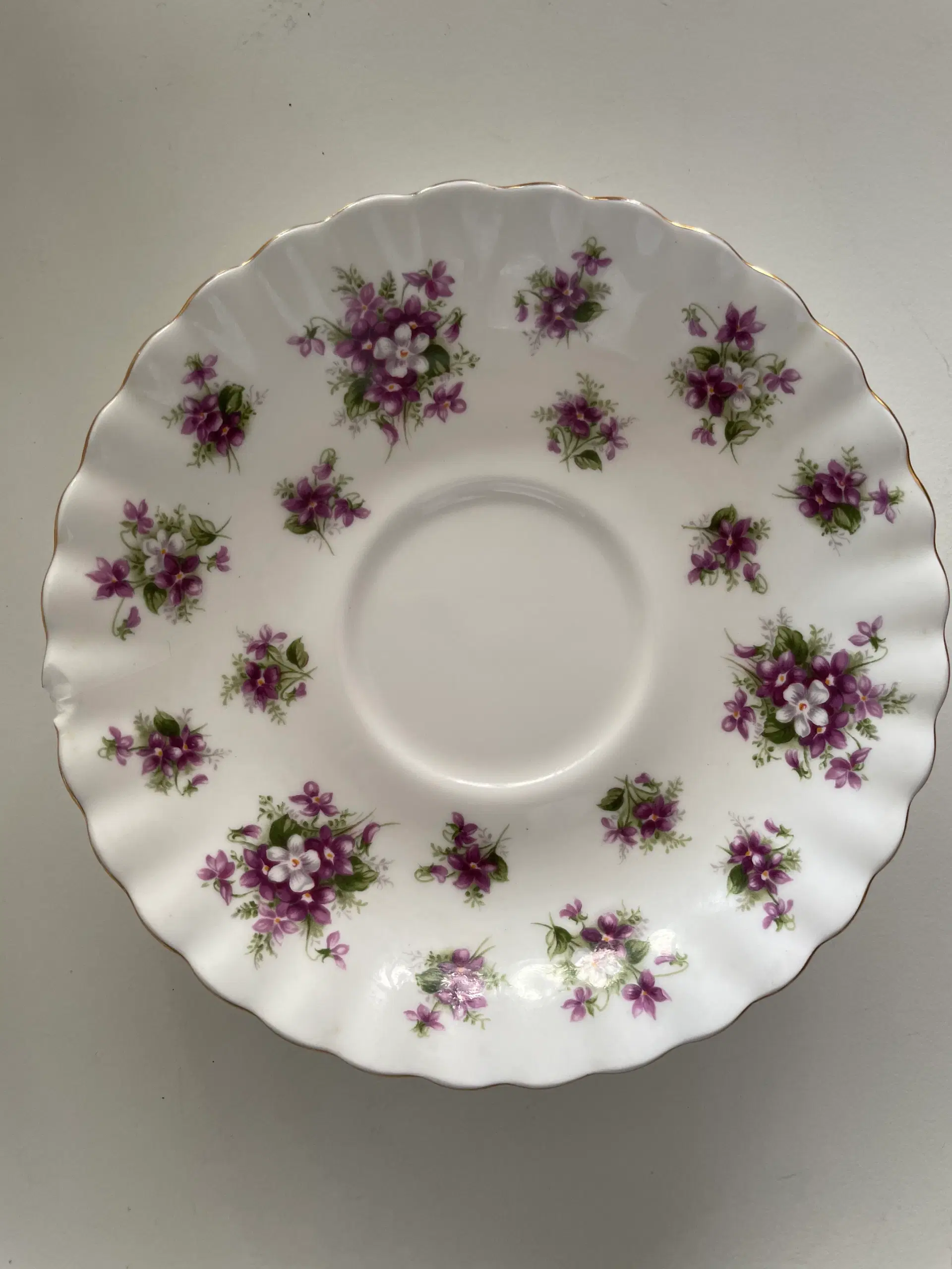 Royal Albert Sweet Violet