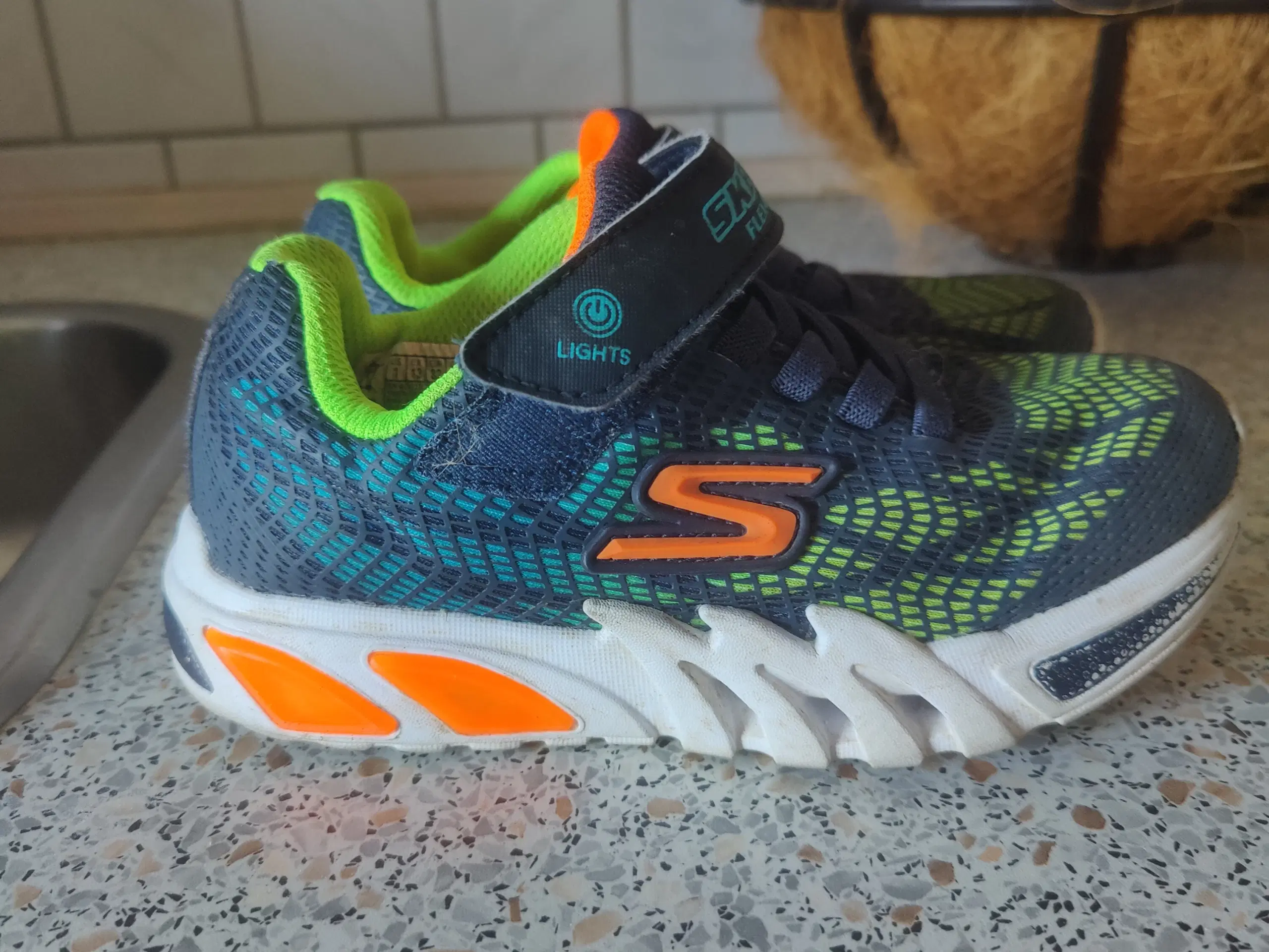 Skechers sneakers