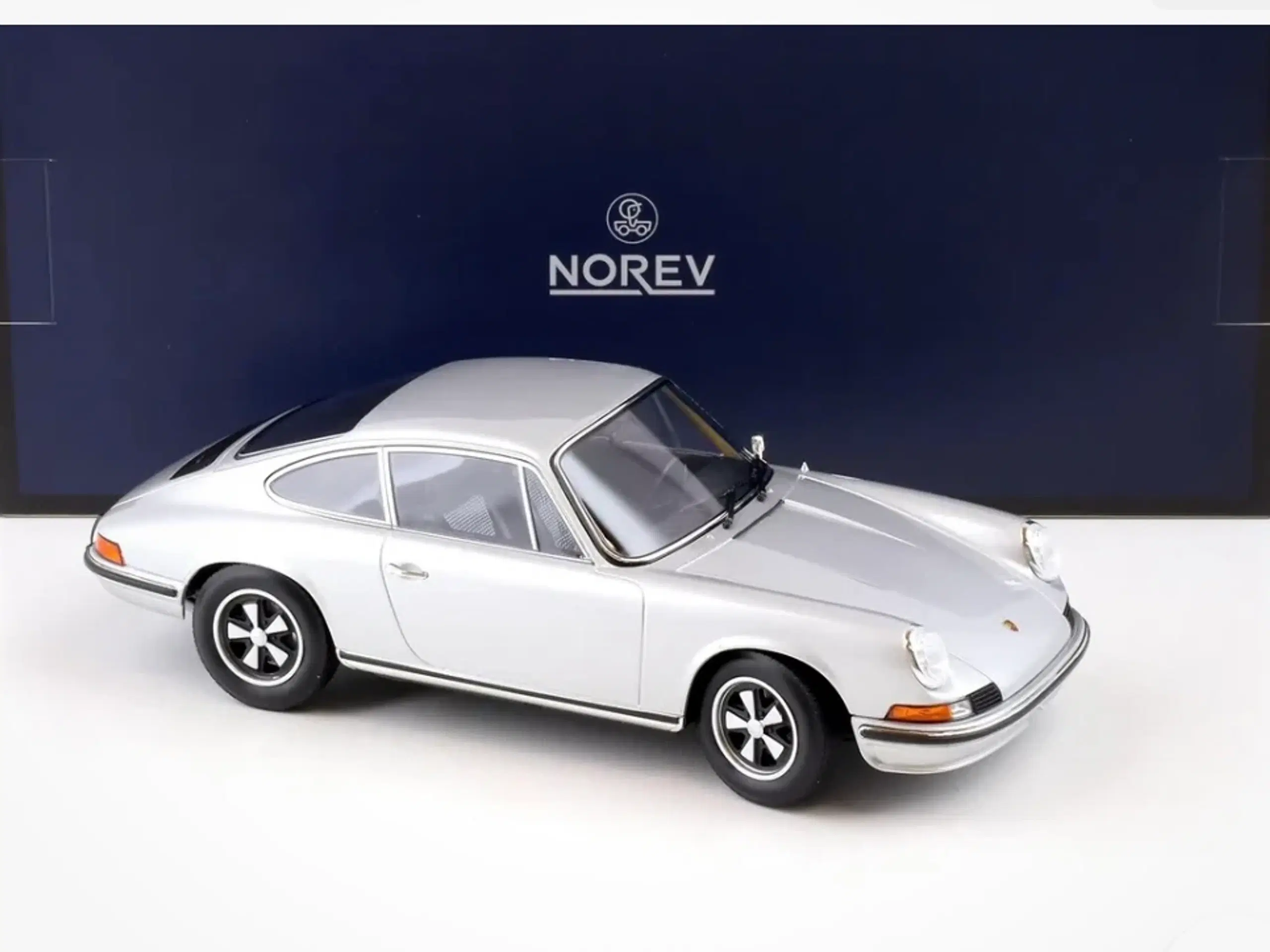 1:18 Porsche 911 S Coupe 1973