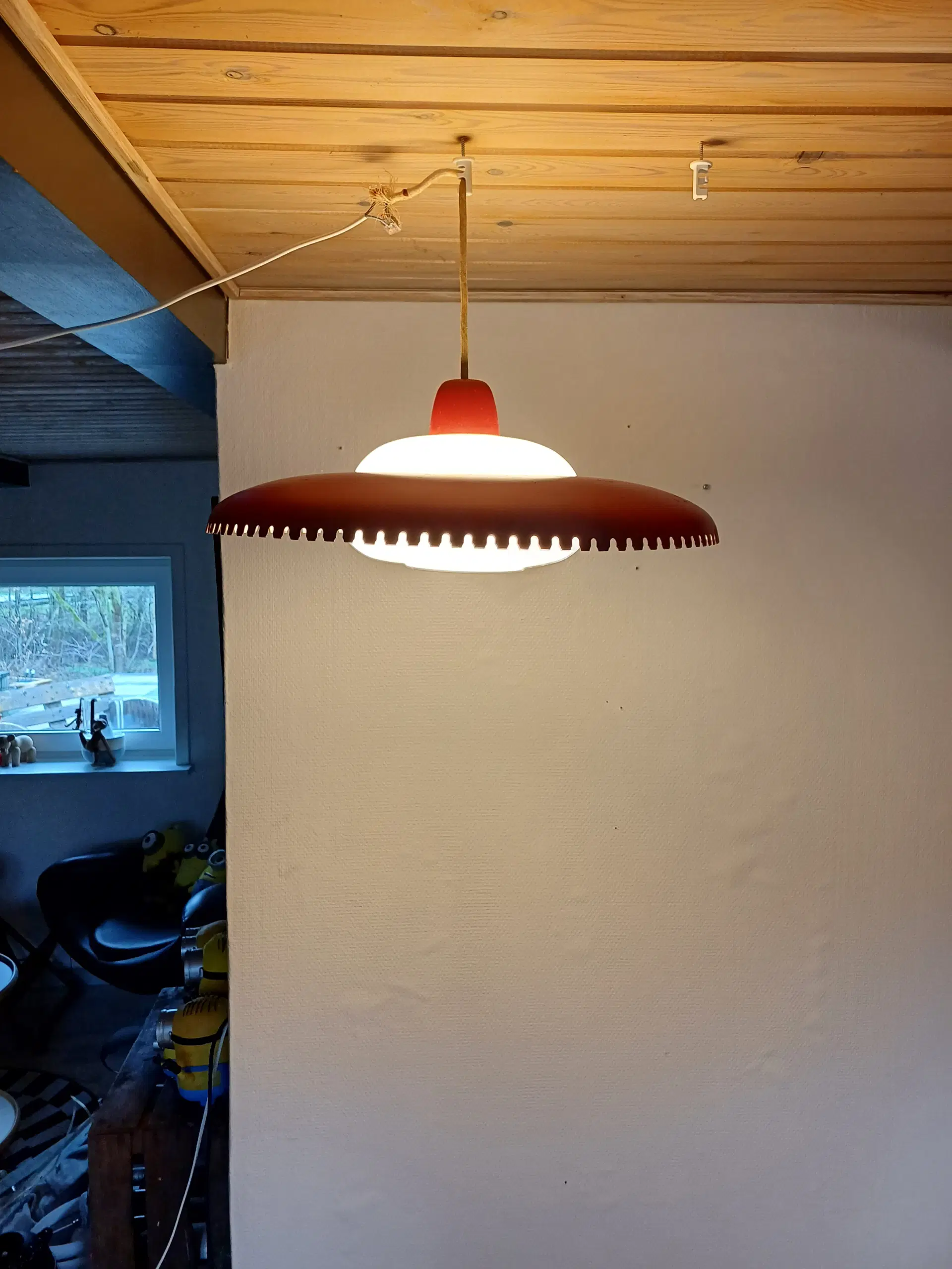 Bent karlby loftlampe