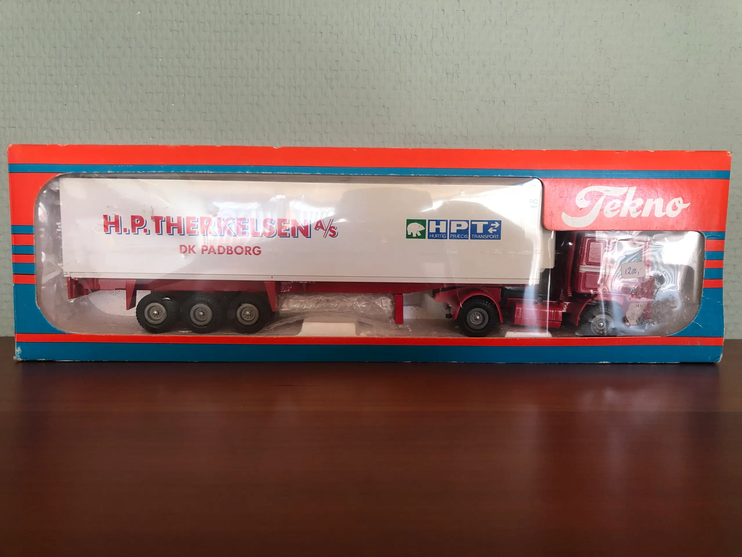 Tekno Volvo F10 HP Therkelsen