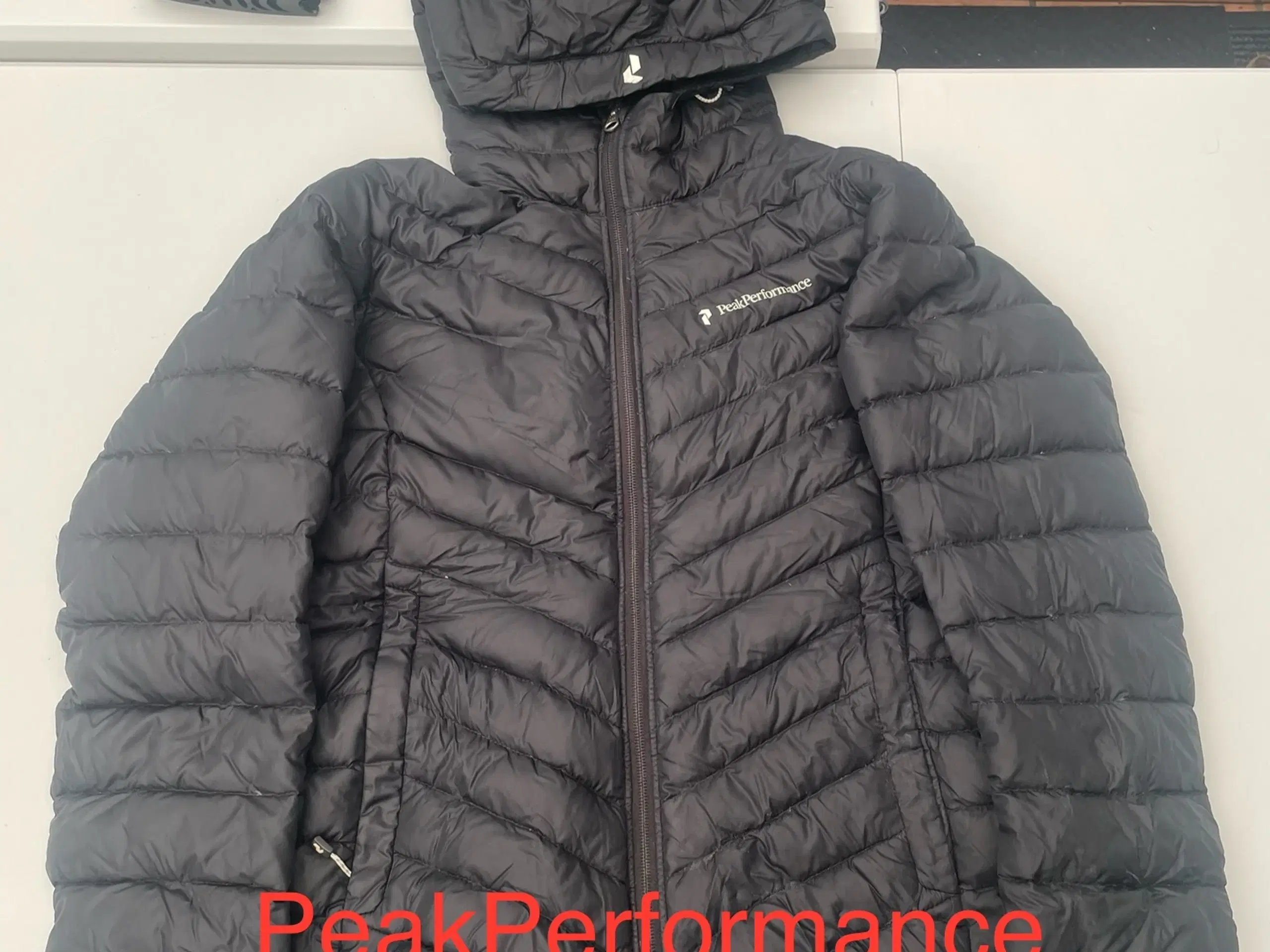 PeakPerformance-Dame-Large