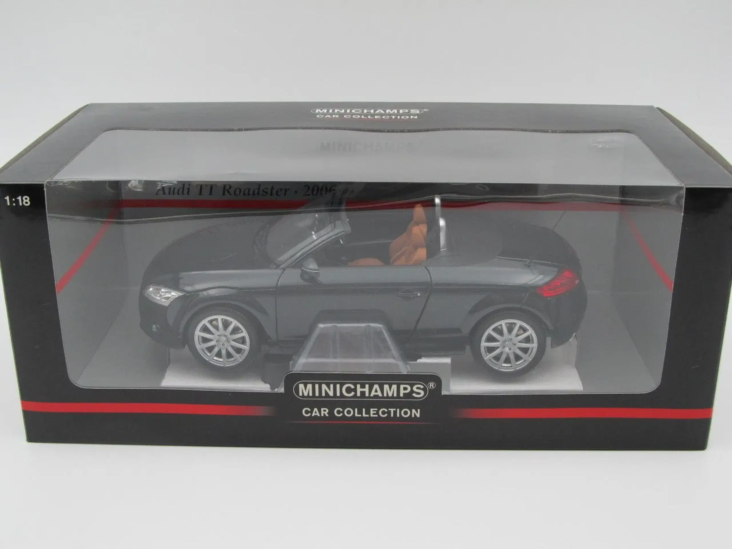 2007 Audi TT Roadster 1:18  Super god kv