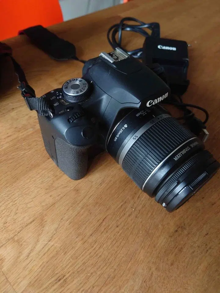 Canon 500D 151 mp 8 gb ram 18-55mm objektiv