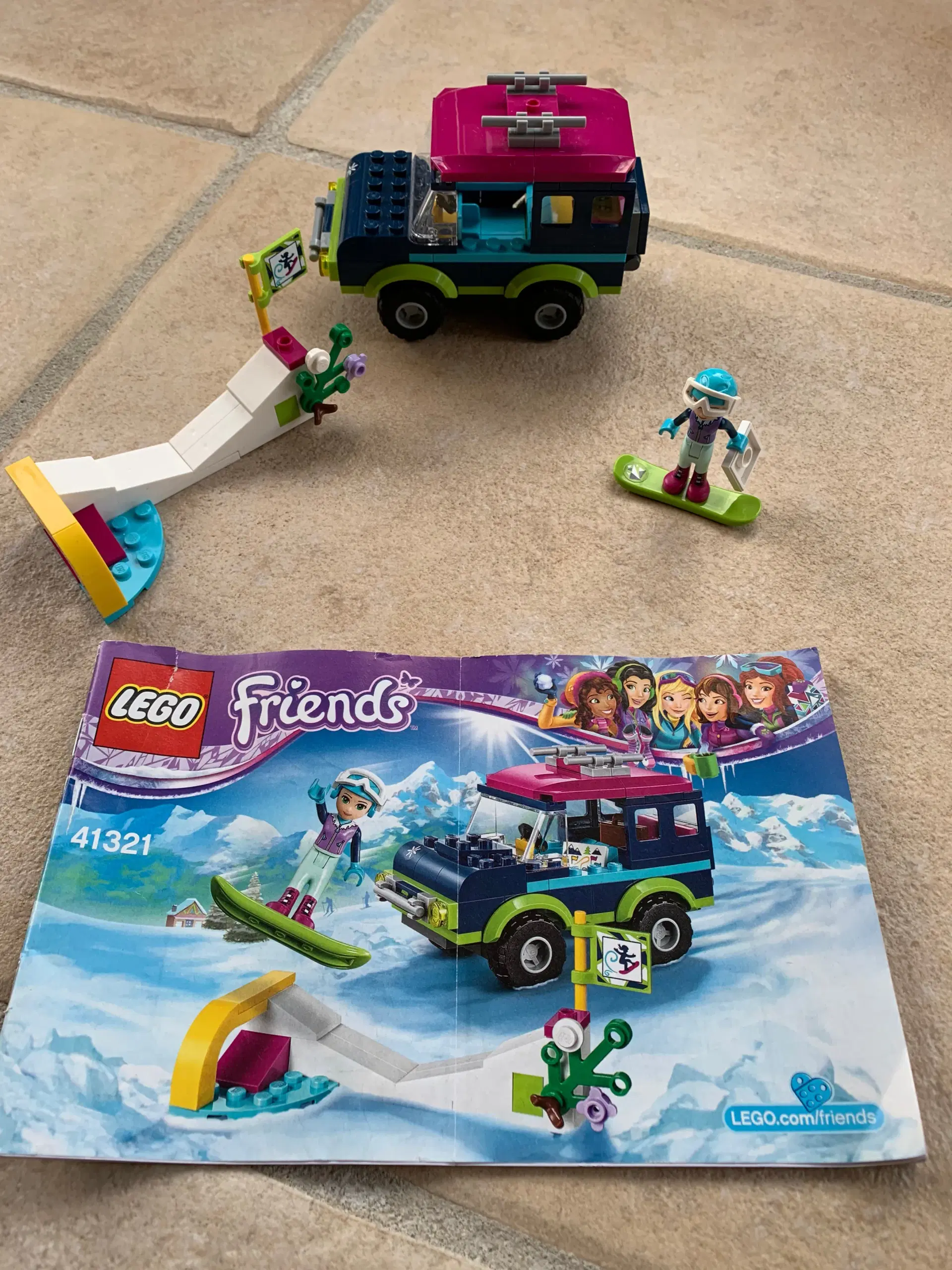 Lego Friends 41321 Skisportsstedets offroader