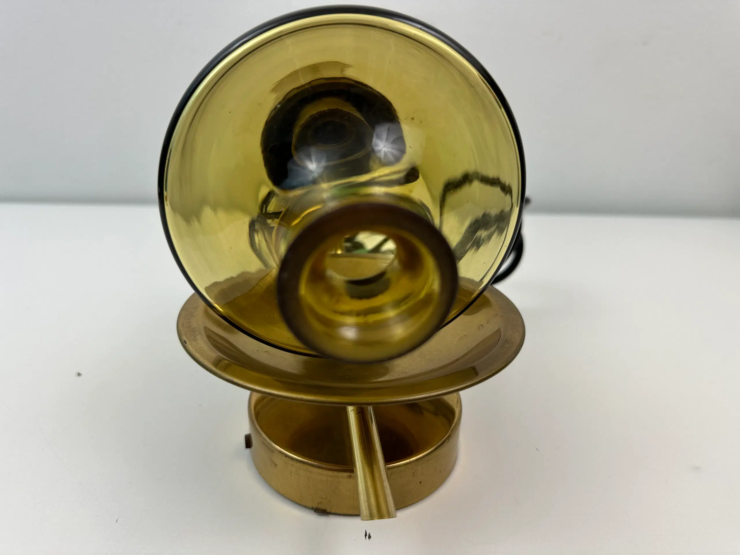 Vintage lampe i messing / glas