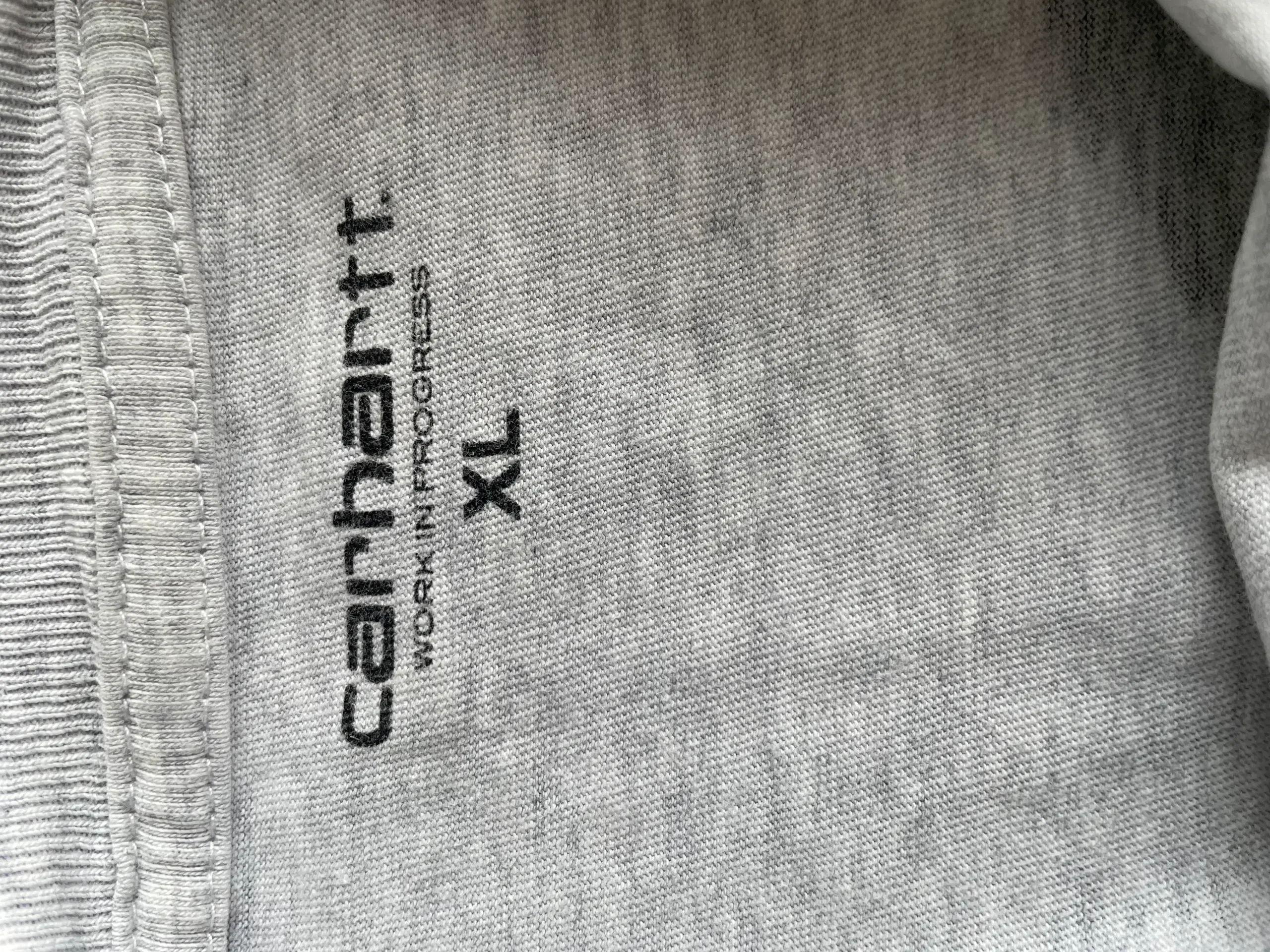 Grå Carhartt t-shirt