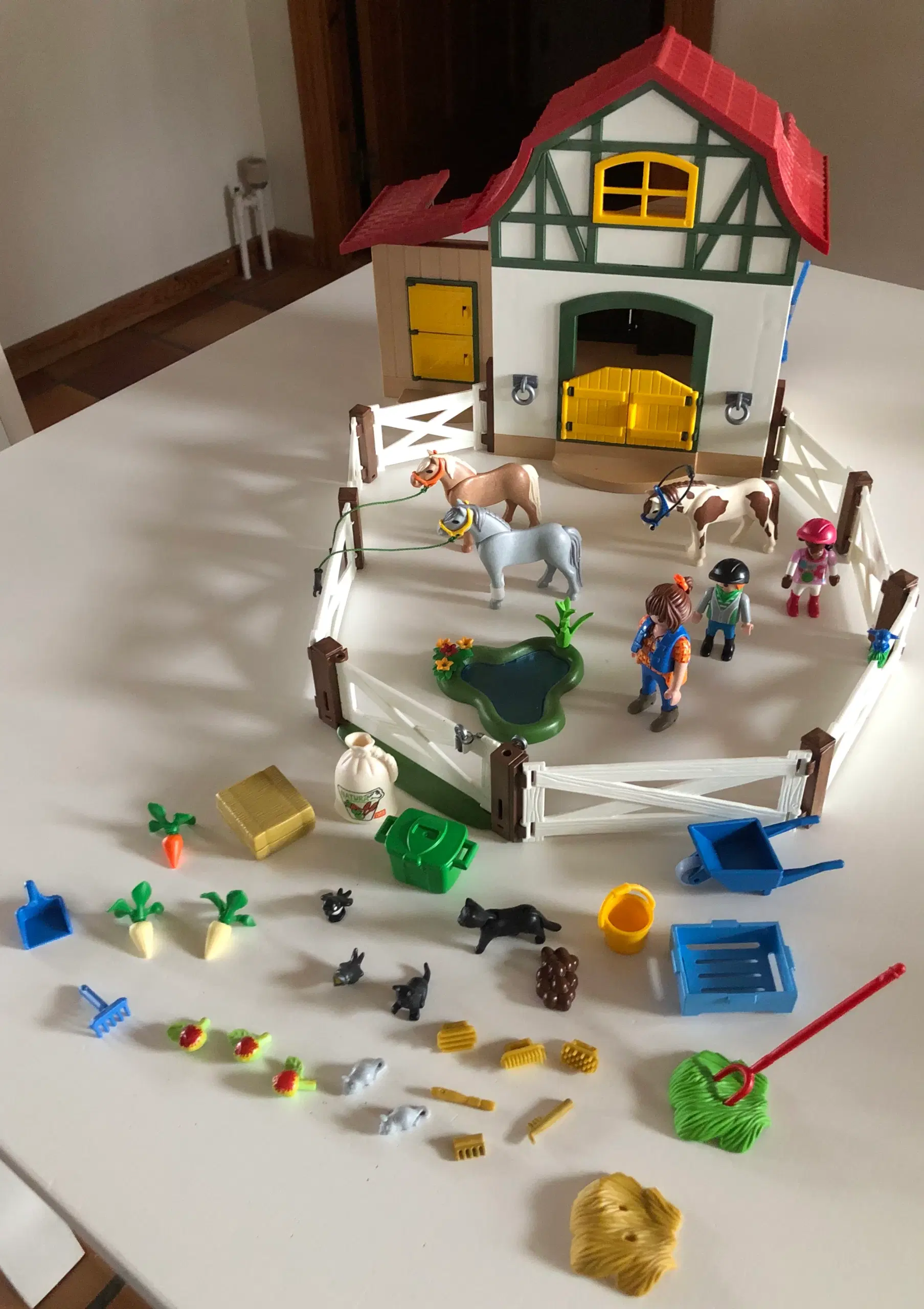 Playmobil: pony Farm